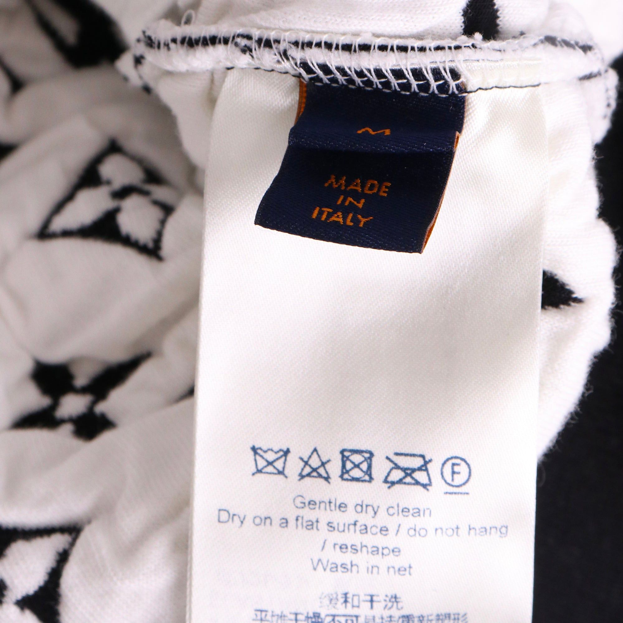 Louis Vuitton LOUIS VUITTON - Louis Vuitton sweater in black and white monogram cotton (M) Size US M / EU 48-50 / 2 - 3 Thumbnail