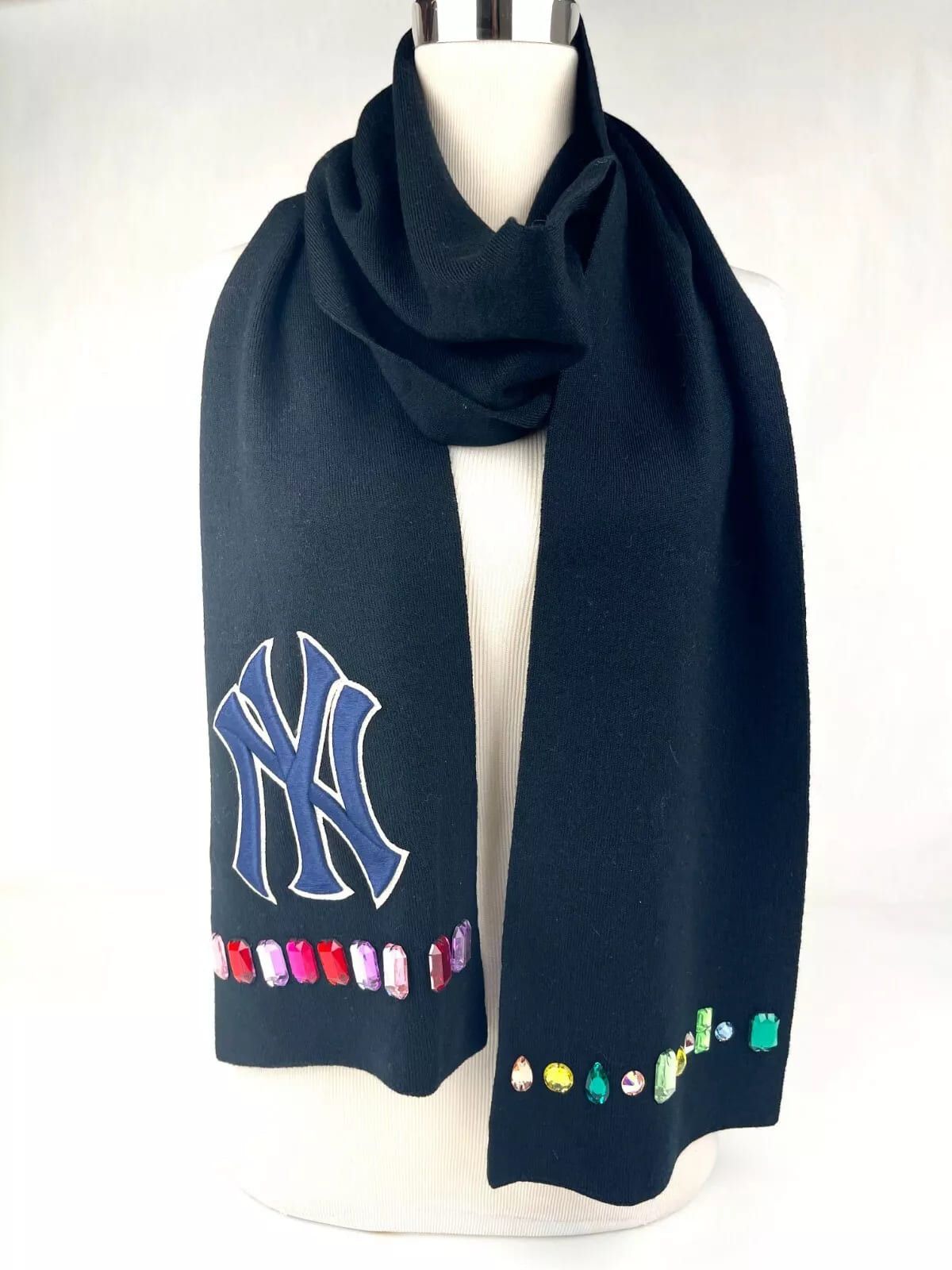 Gucci New NY Yankee Black Wool Scarf With Multi-color Gems Size ONE SIZE - 7 Thumbnail