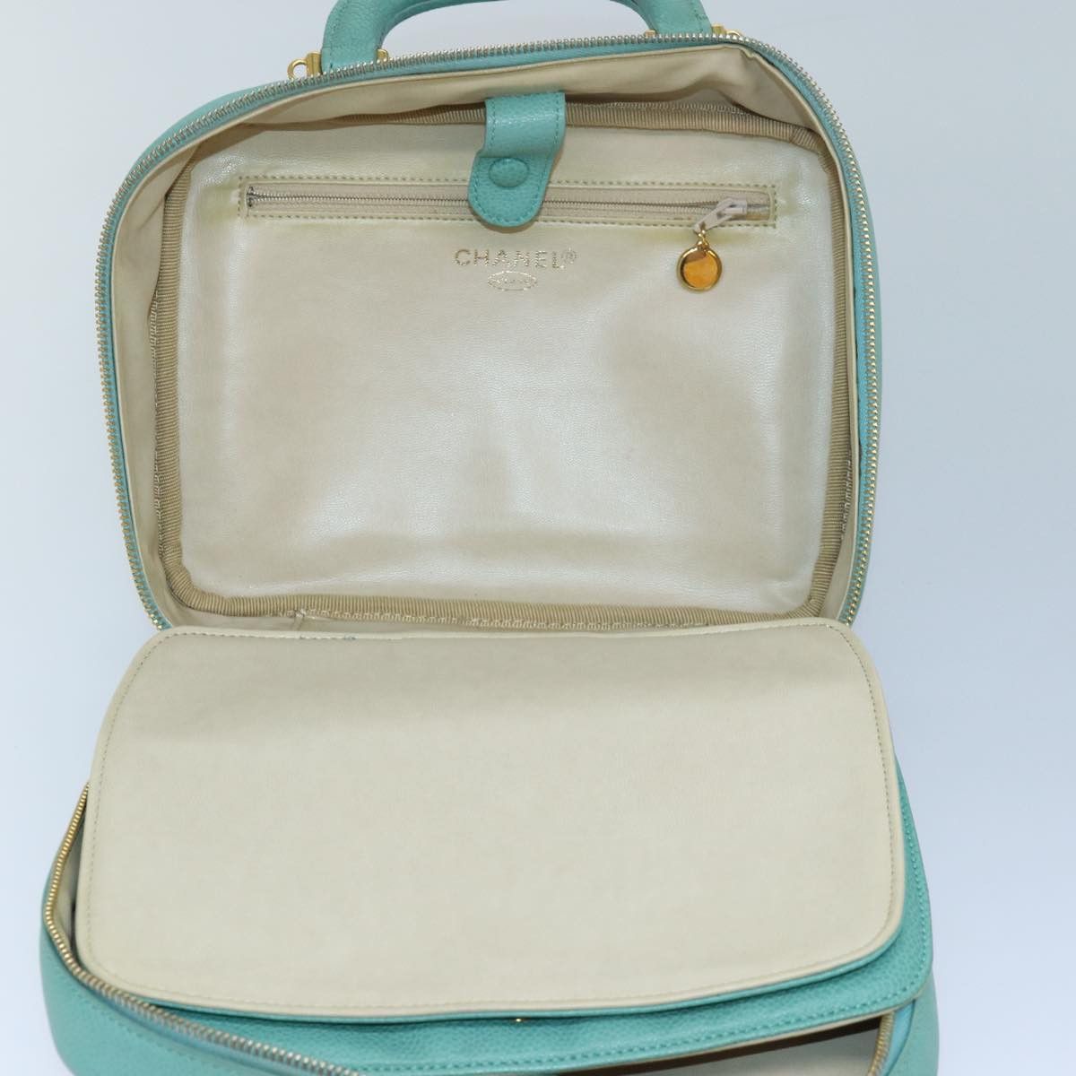 Chanel Vanity Green Calfskin Handbag (Pre-Owned) Size ONE SIZE - 7 Thumbnail