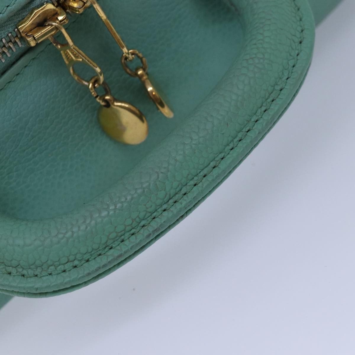 Chanel Vanity Green Calfskin Handbag (Pre-Owned) Size ONE SIZE - 6 Thumbnail