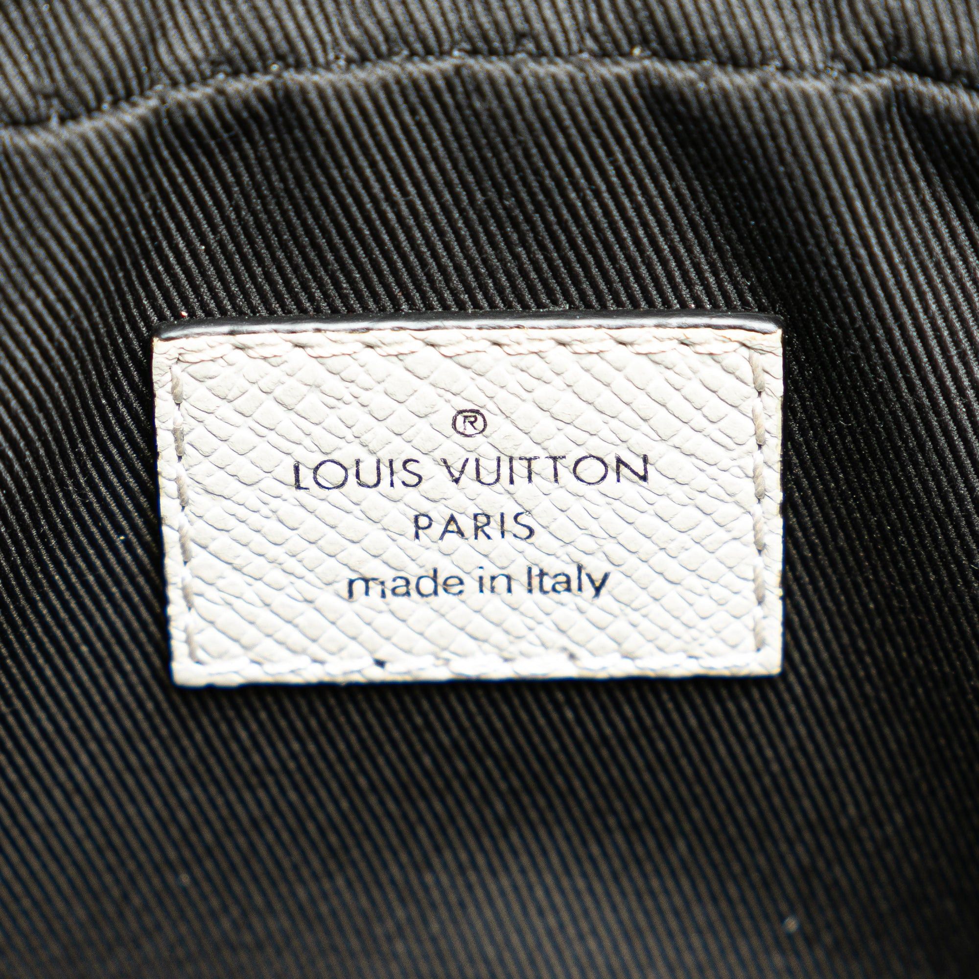 Louis Vuitton Louis Vuitton Monogram Taigarama Outdoor Bumbag White Size ONE SIZE - 5 Thumbnail