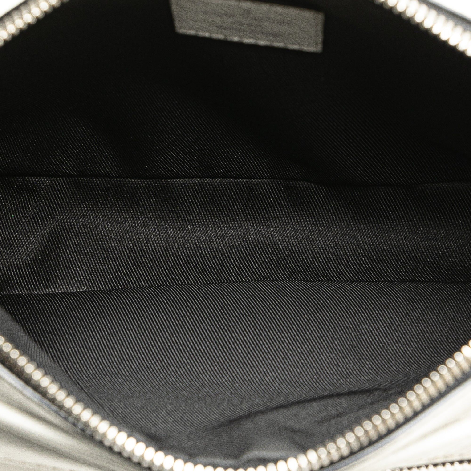 Louis Vuitton Louis Vuitton Monogram Taigarama Outdoor Bumbag White Size ONE SIZE - 4 Thumbnail