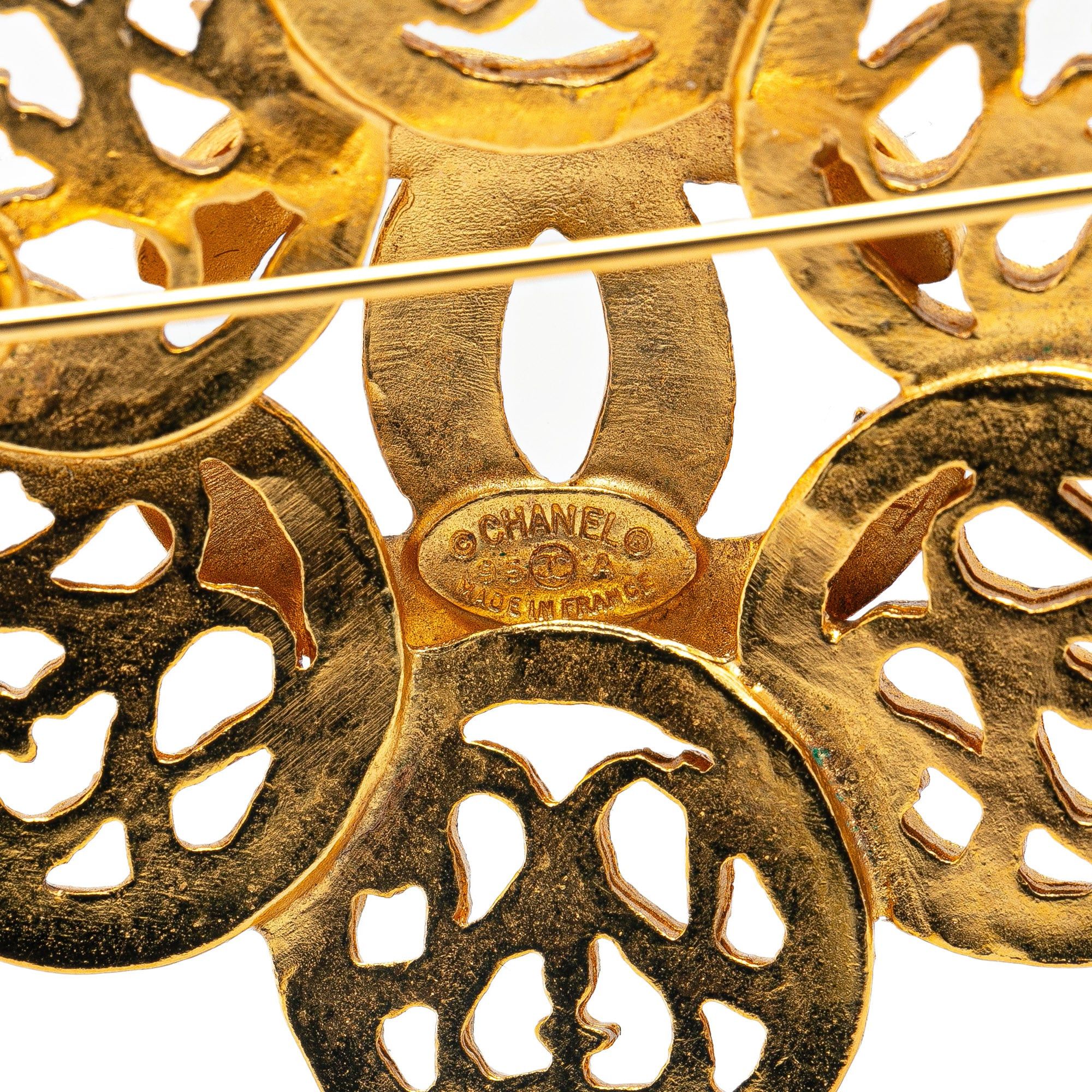 Chanel Chanel Gold Plated CC Flower Brooch Gold Size ONE SIZE - 3 Thumbnail