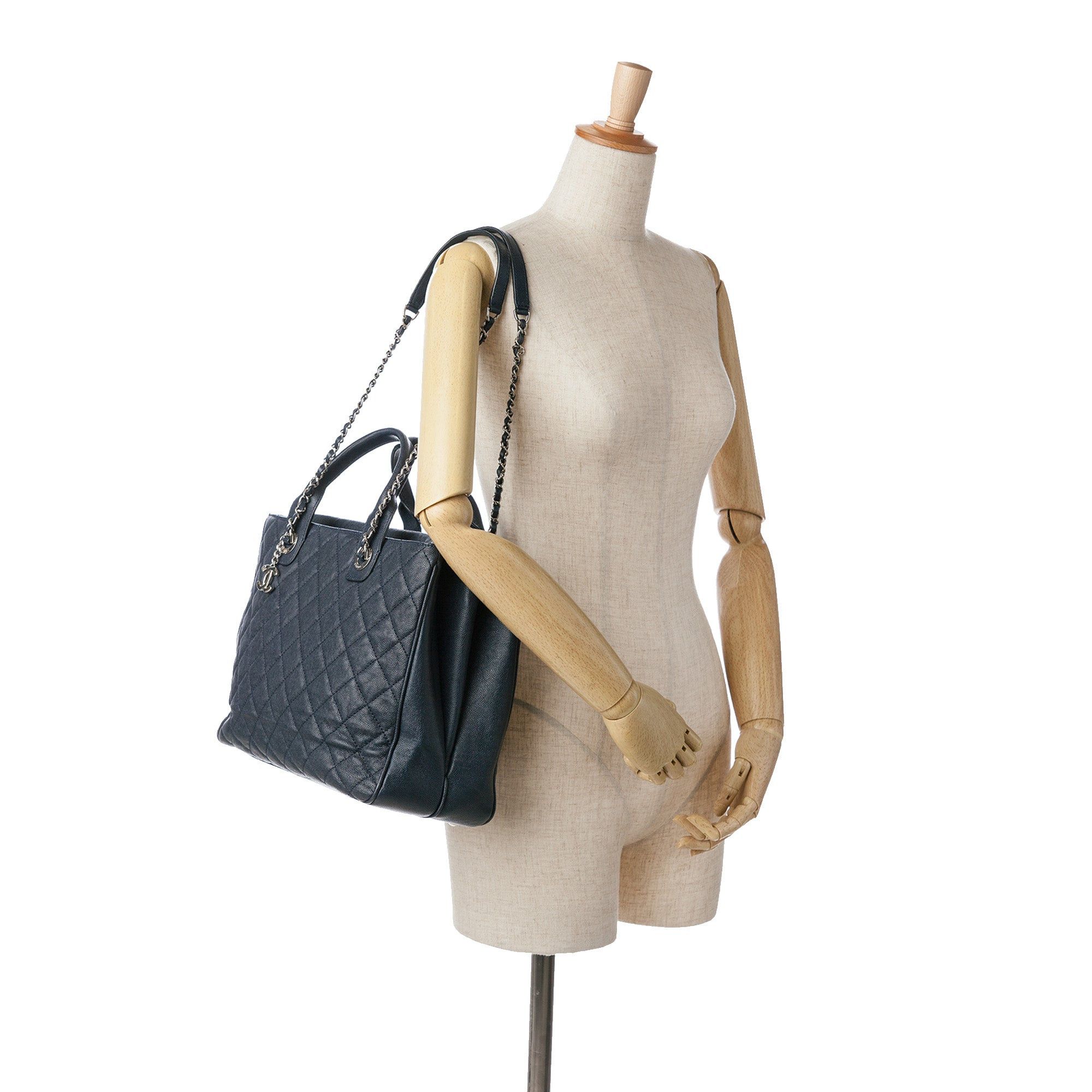 Chanel Chanel Large Quilted Caviar Urban Companion Tote Blue Size ONE SIZE - 9 Thumbnail