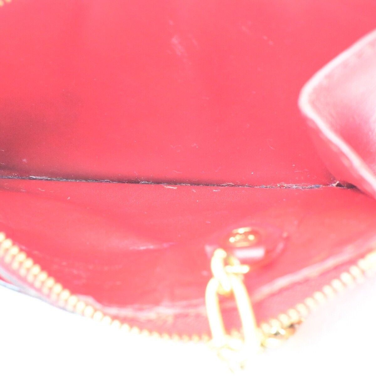 Louis Vuitton Pochette Clés Red Patent Leather Wallet (Pre-Owned) Size ONE SIZE - 13 Thumbnail
