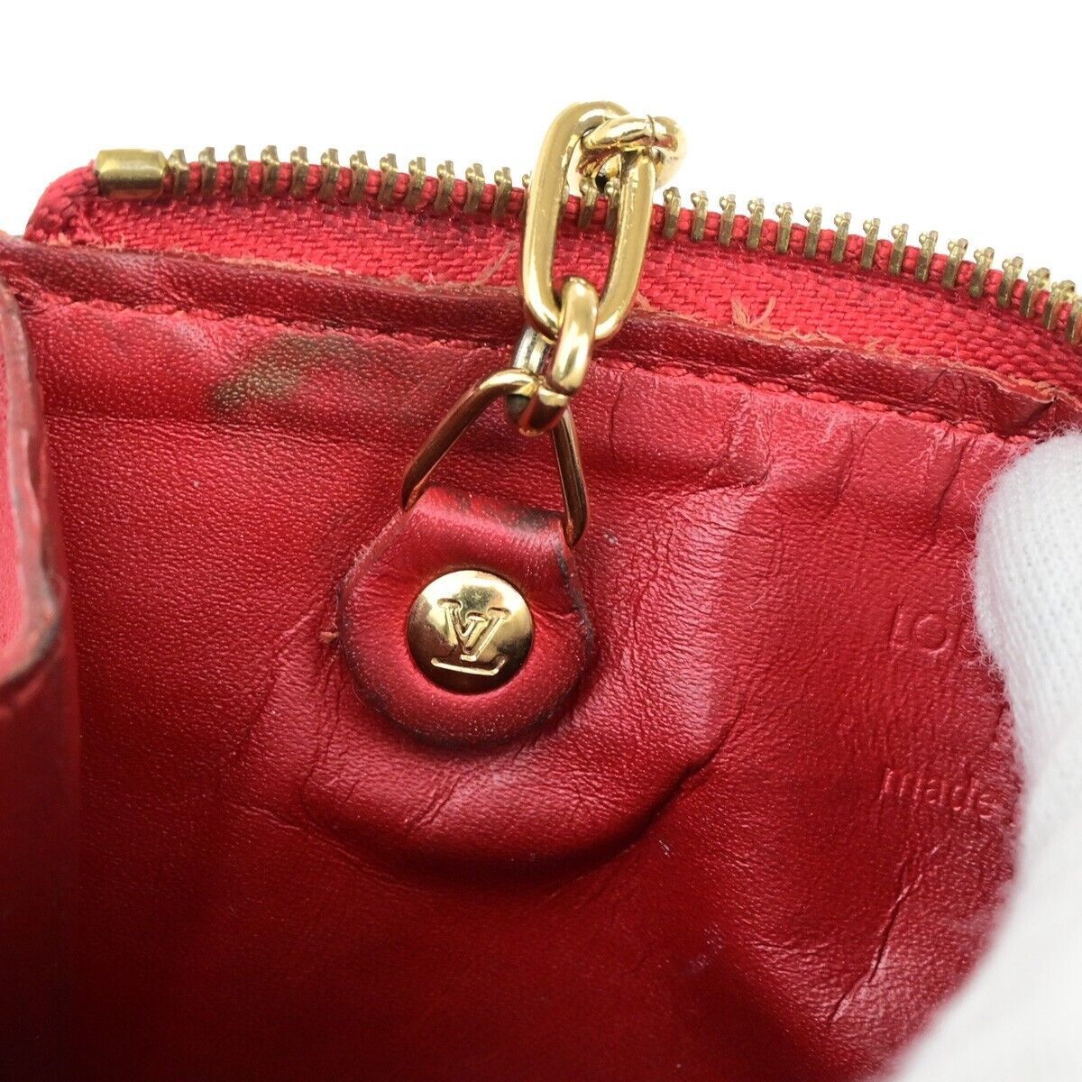 Louis Vuitton Pochette Clés Red Patent Leather Wallet (Pre-Owned) Size ONE SIZE - 9 Thumbnail