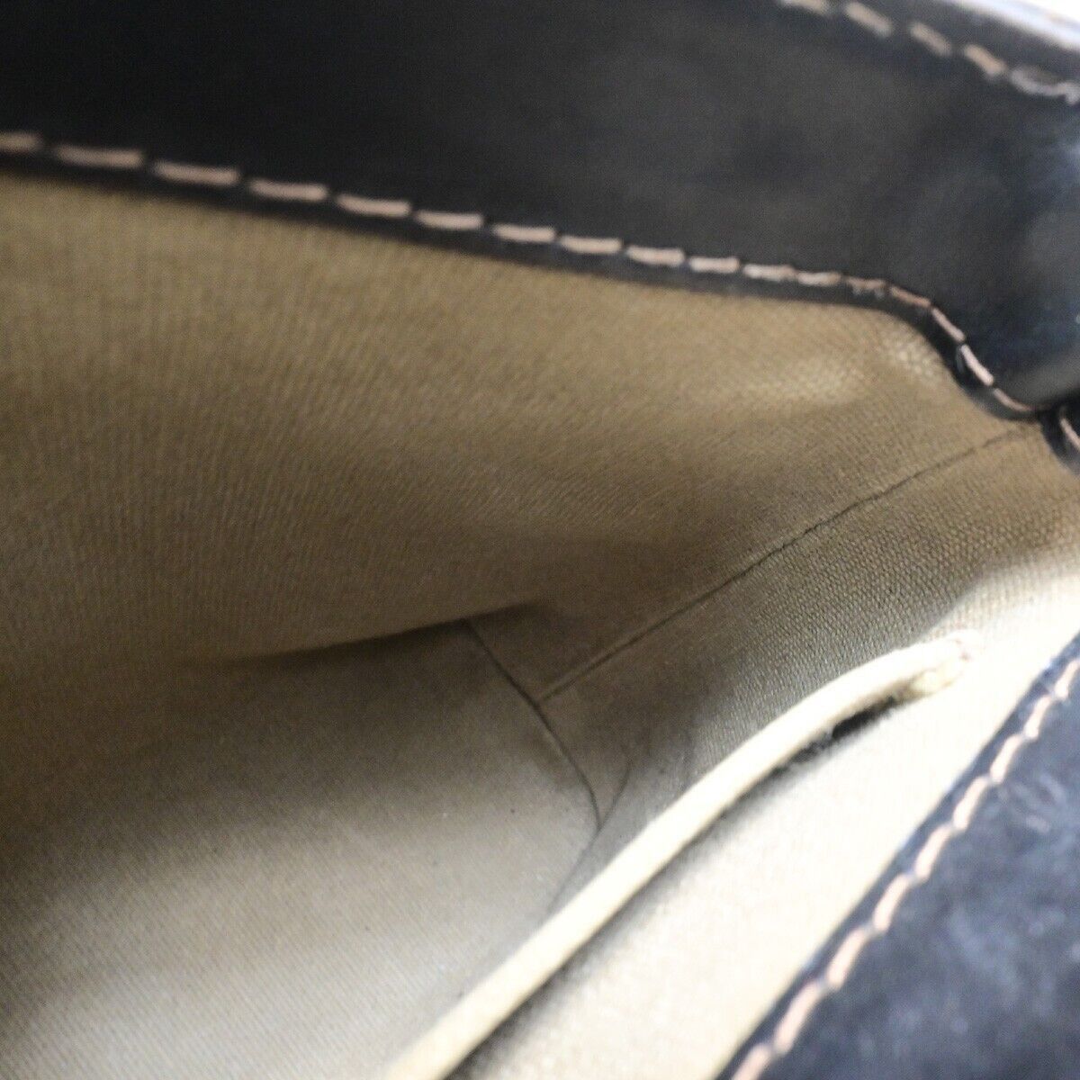 Louis Vuitton Yuma Brown Leather Handbag (Pre-Owned) Size ONE SIZE - 14 Thumbnail