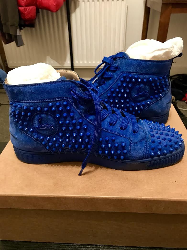 Electric blue louboutin online