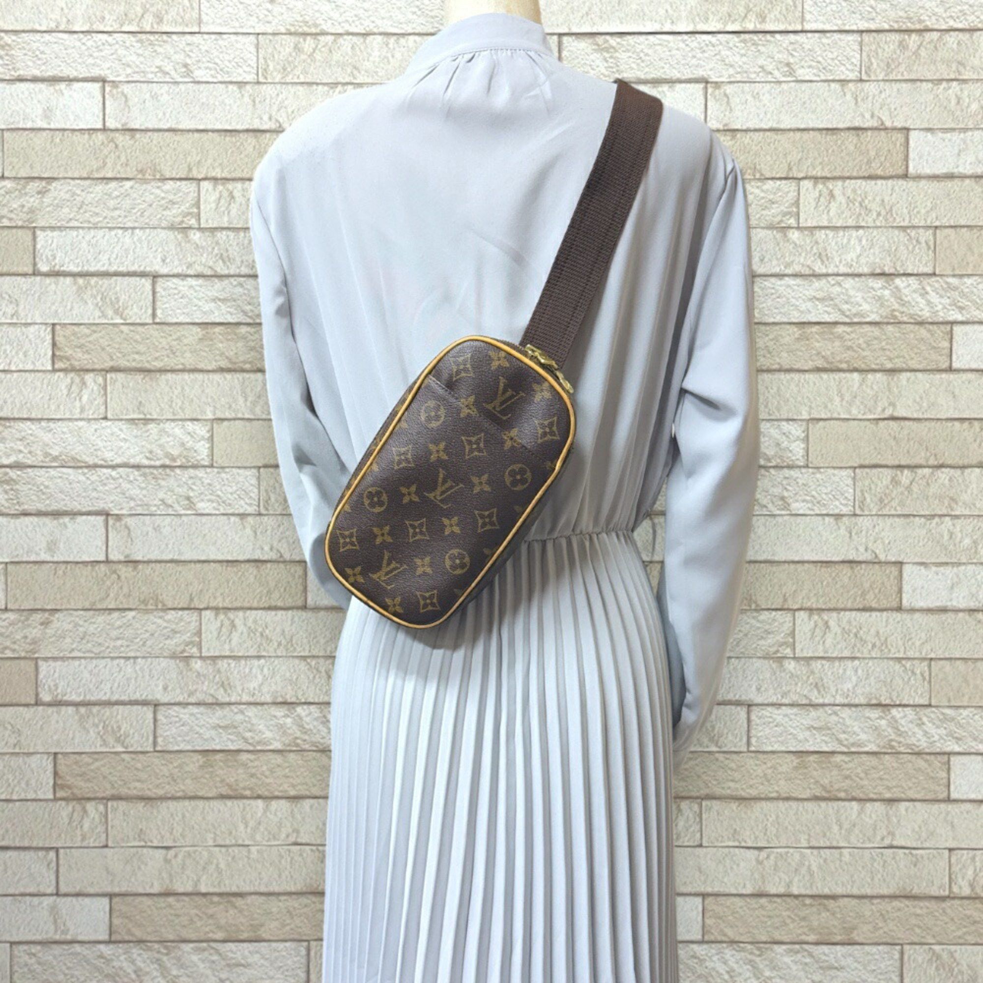 Louis Vuitton Louis Vuitton Pochette Ganjou Monogram Body Bag Canvas M51870 Brown Men's LOUIS VUITTON Size ONE SIZE - 2 Thumbnail