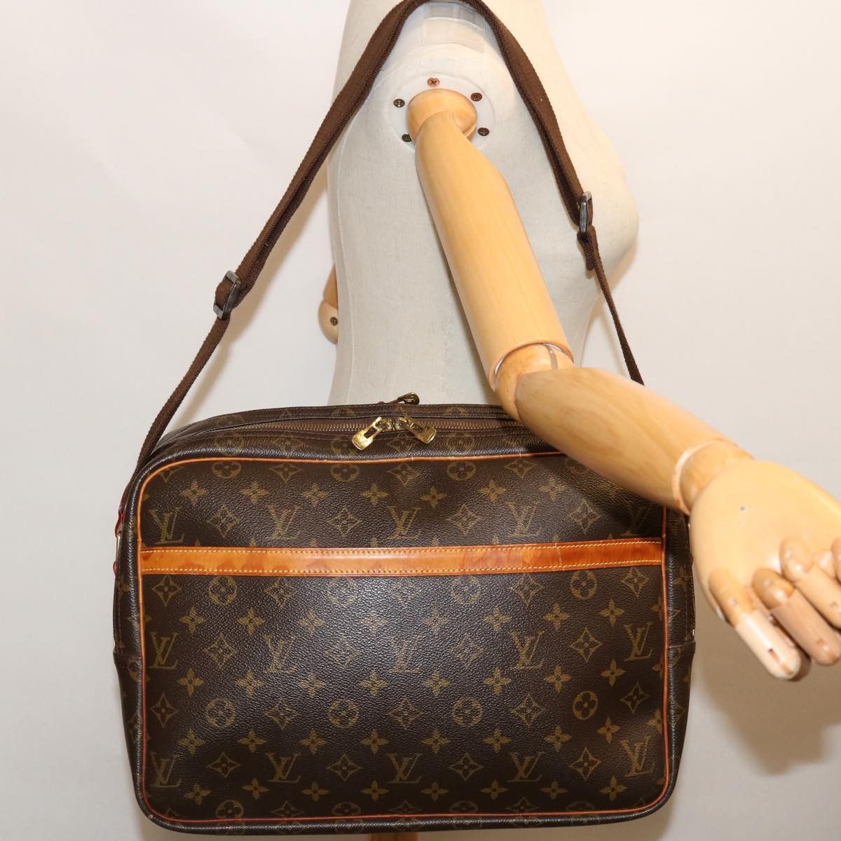 Louis Vuitton Reporter Brown Canvas Shoulder Bag (Pre-Owned) Size ONE SIZE - 7 Thumbnail