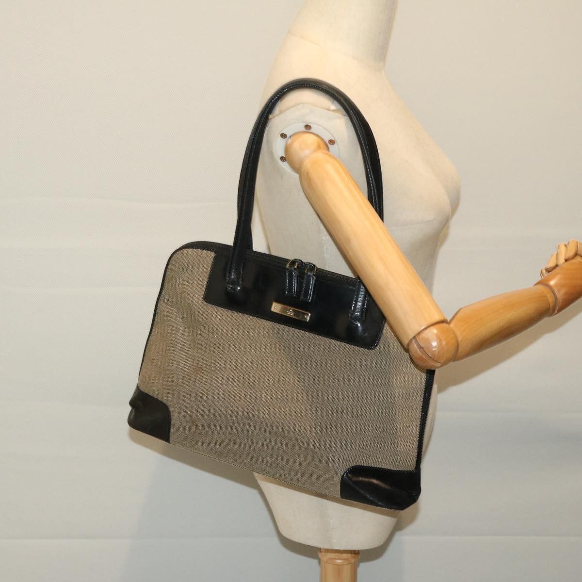 Gucci Beige Canvas Shoulder Bag (Pre-Owned) Size ONE SIZE - 7 Thumbnail