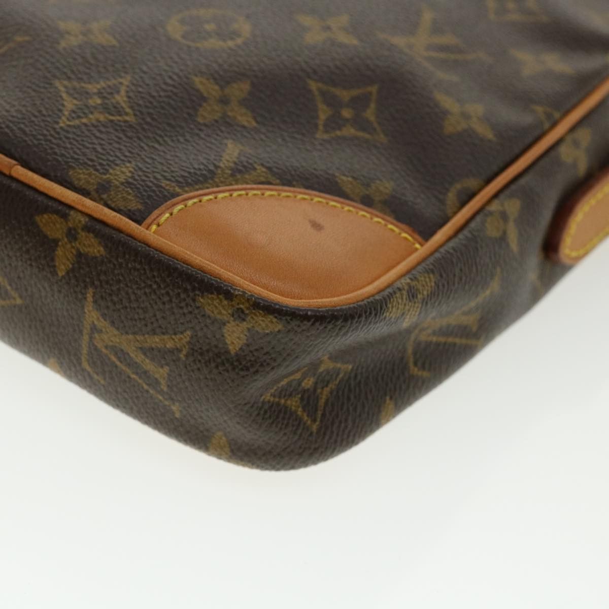 Louis Vuitton Danube Brown Canvas Shoulder Bag (Pre-Owned) Size ONE SIZE - 9 Thumbnail