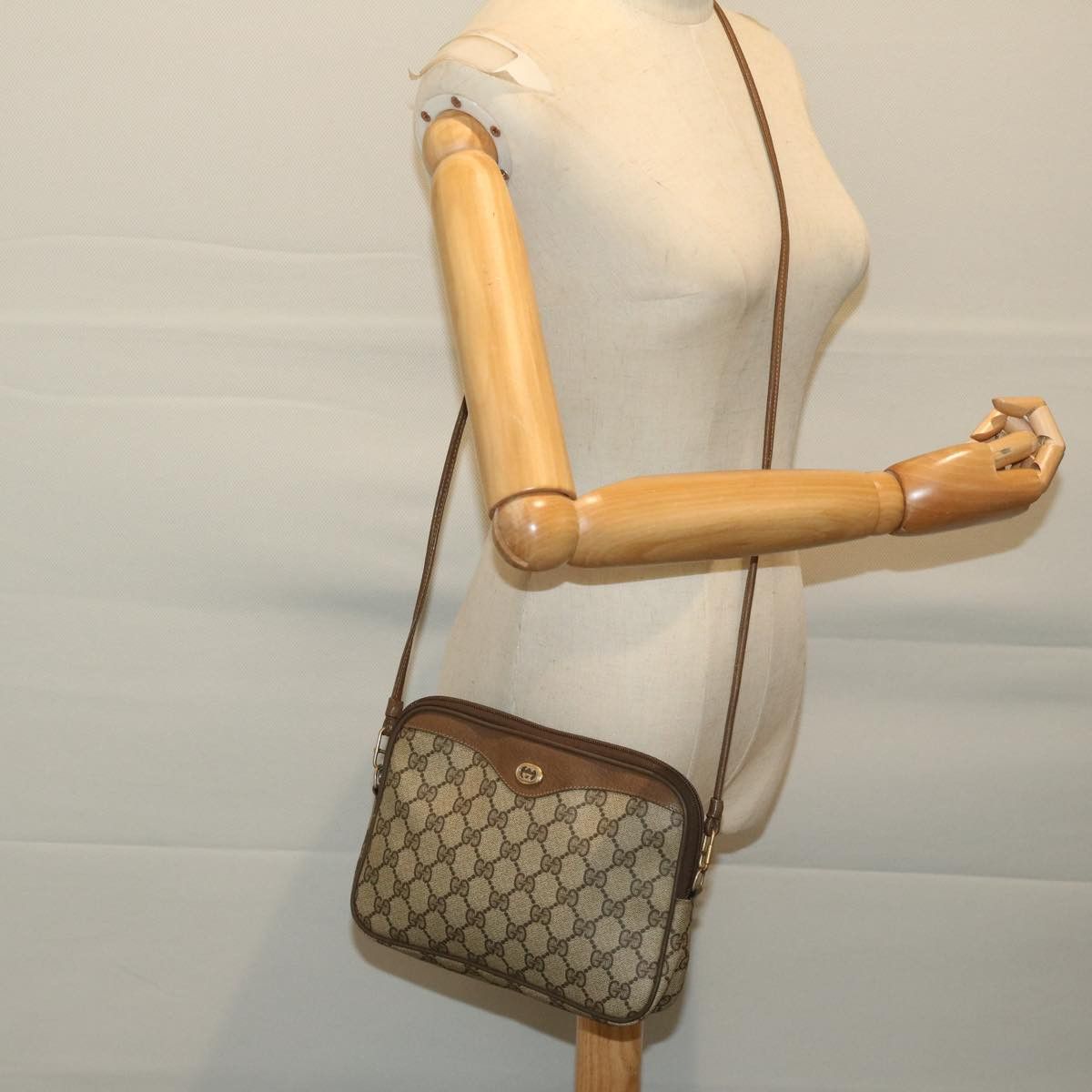 Gucci Gg Canvas Beige Canvas Shoulder Bag (Pre-Owned) Size ONE SIZE - 7 Thumbnail