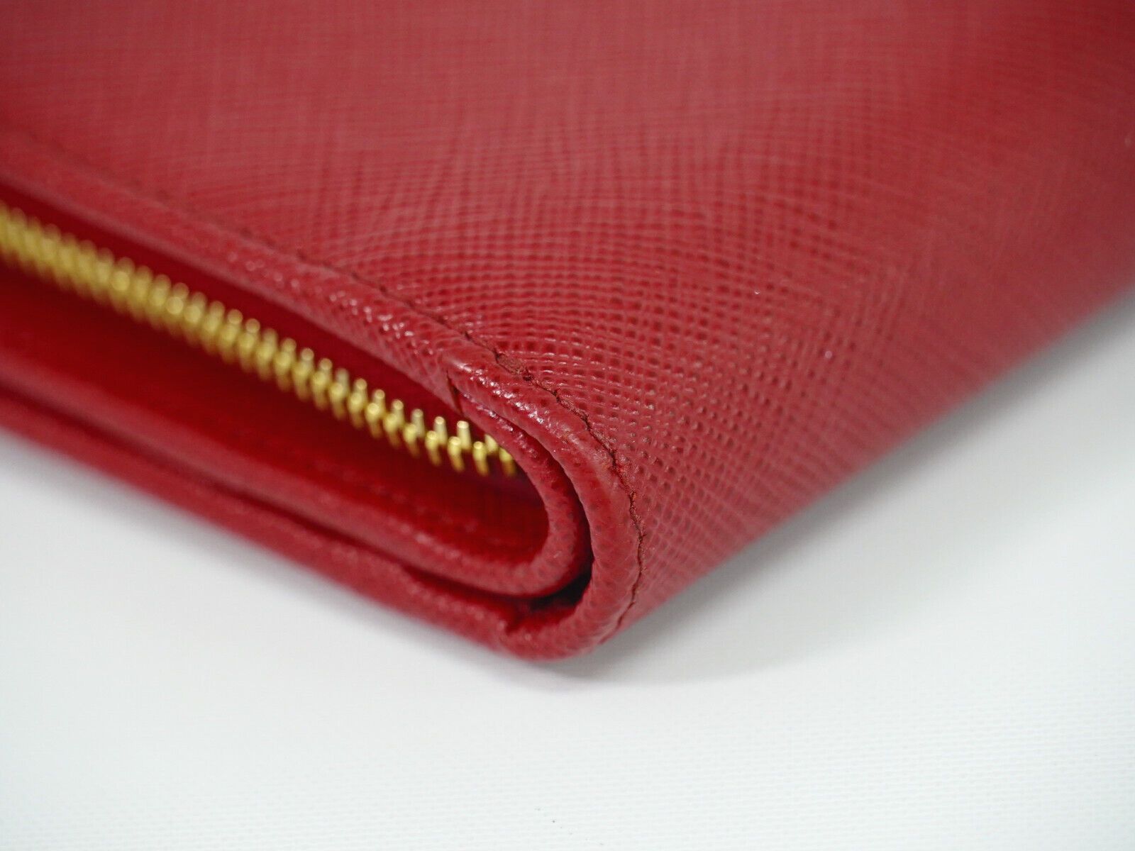 Prada Saffiano Red Leather Wallet (Pre-Owned) Size ONE SIZE - 3 Thumbnail