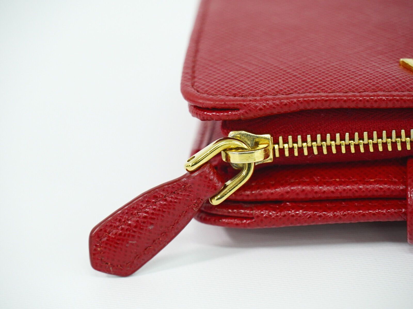 Prada Saffiano Red Leather Wallet (Pre-Owned) Size ONE SIZE - 4 Thumbnail
