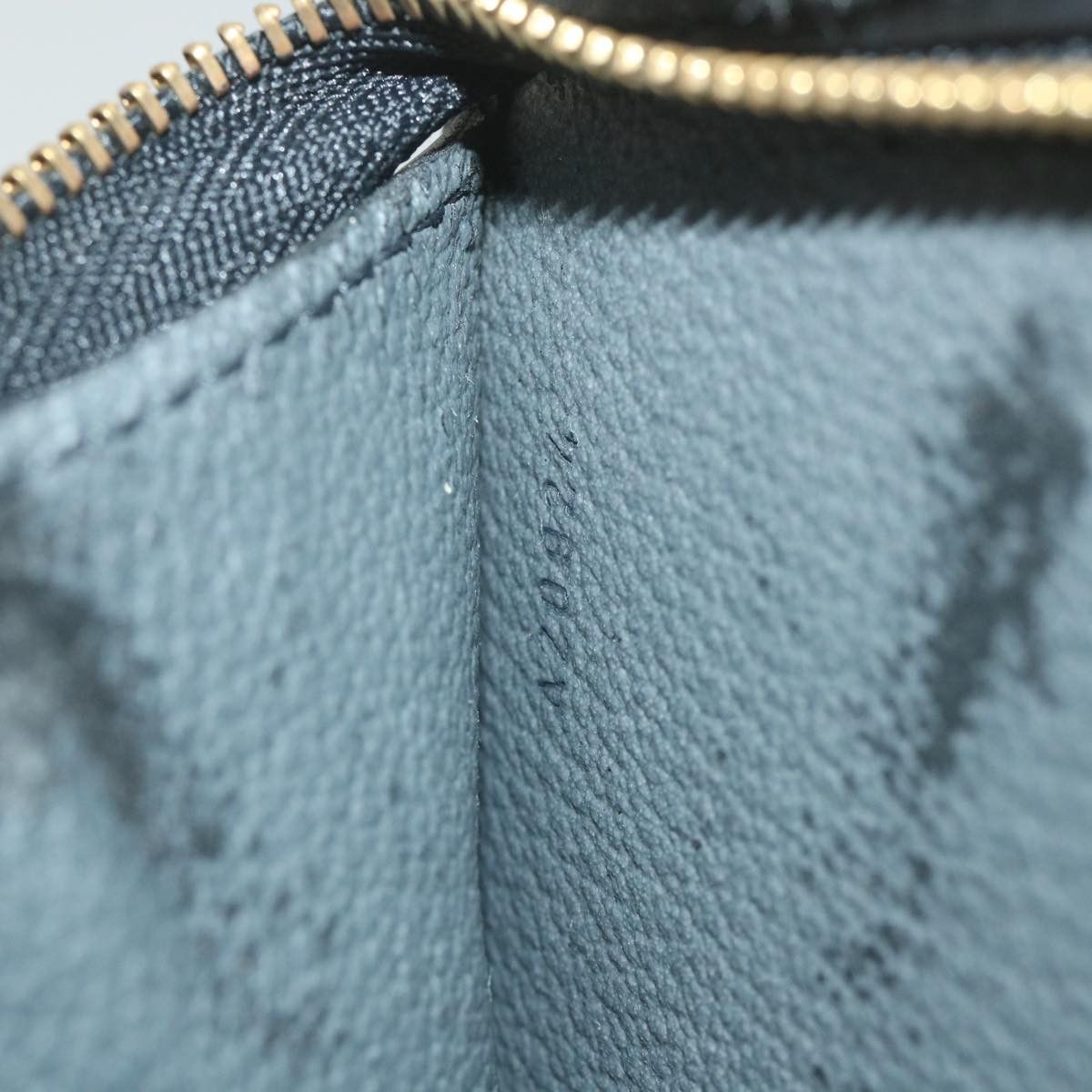 Louis Vuitton Trousse Pochette Black Leather Clutch Bag (Pre-Owned) Size ONE SIZE - 6 Thumbnail
