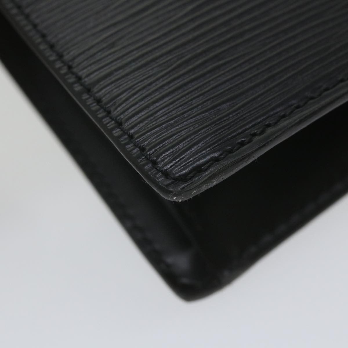 Louis Vuitton Trousse Pochette Black Leather Clutch Bag (Pre-Owned) Size ONE SIZE - 13 Thumbnail