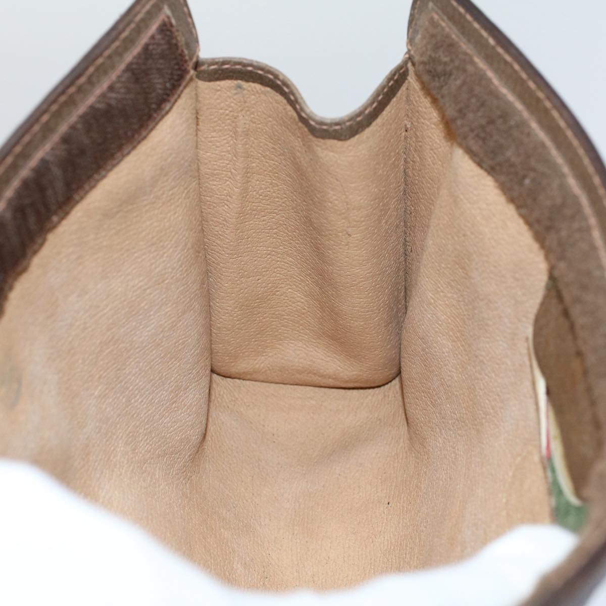 Gucci Gg Canvas Beige Canvas Clutch Bag (Pre-Owned) Size ONE SIZE - 17 Thumbnail