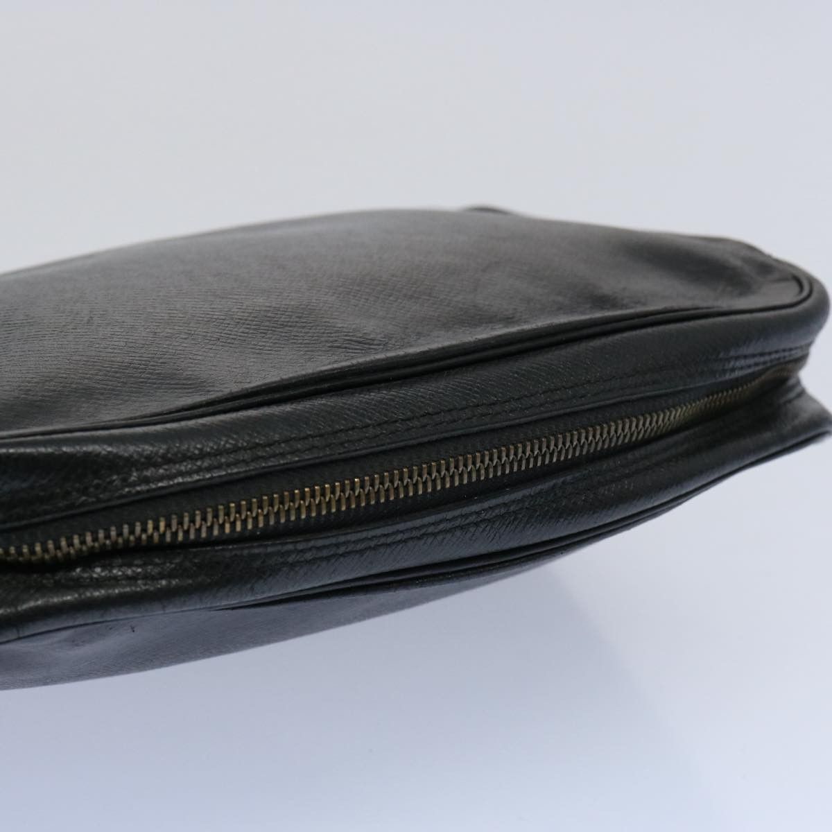 Louis Vuitton Black Leather Clutch Bag (Pre-Owned) Size ONE SIZE - 10 Thumbnail