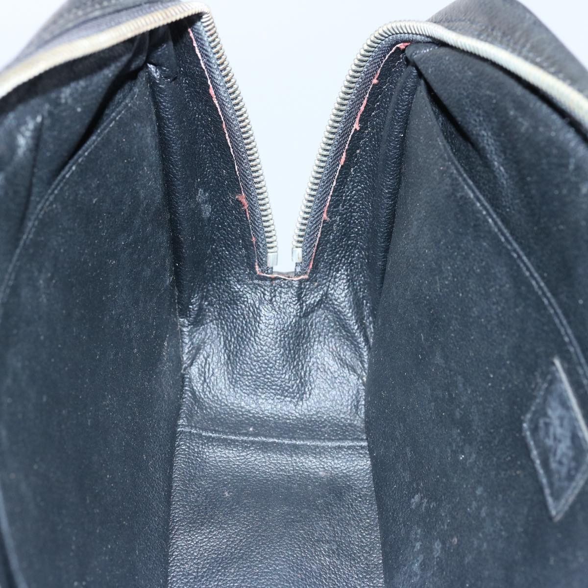 Louis Vuitton Black Leather Clutch Bag (Pre-Owned) Size ONE SIZE - 18 Thumbnail