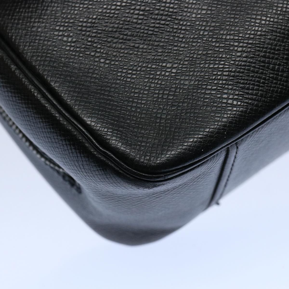 Louis Vuitton Black Leather Clutch Bag (Pre-Owned) Size ONE SIZE - 14 Thumbnail