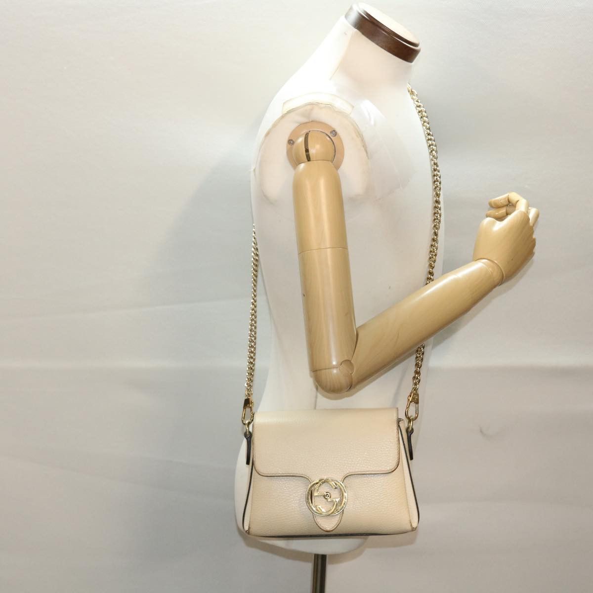 Gucci Interlocking White Leather Shoulder Bag (Pre-Owned) Size ONE SIZE - 6 Thumbnail