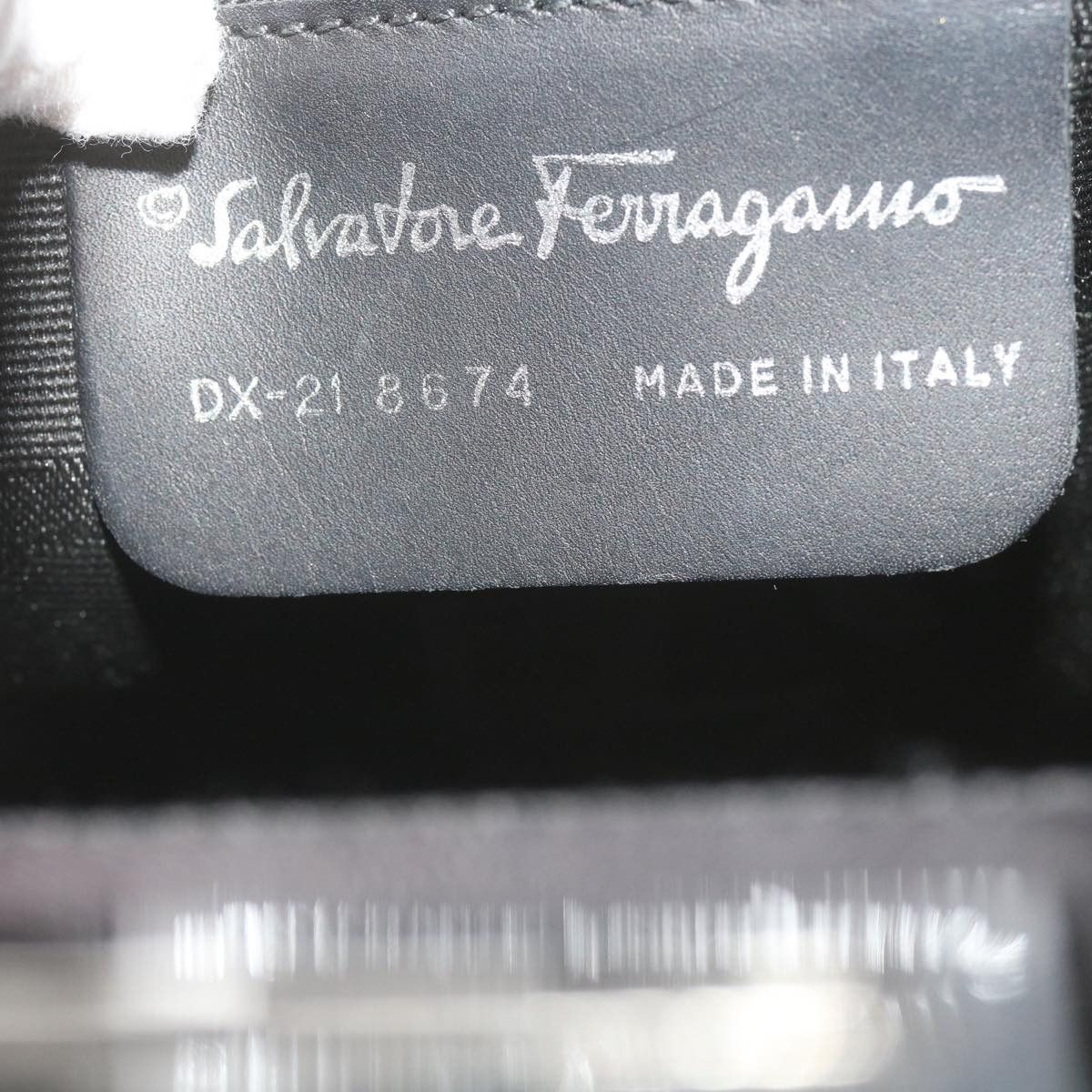 Salvatore Ferragamo Gancini Black Leather Handbag (Pre-Owned) Size ONE SIZE - 6 Thumbnail