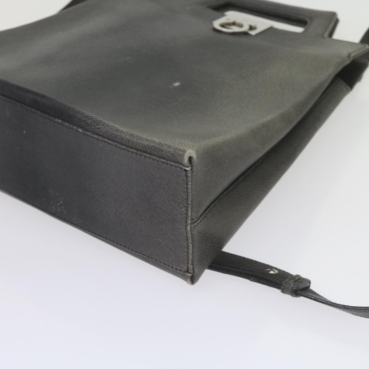 Salvatore Ferragamo Gancini Black Leather Handbag (Pre-Owned) Size ONE SIZE - 16 Thumbnail