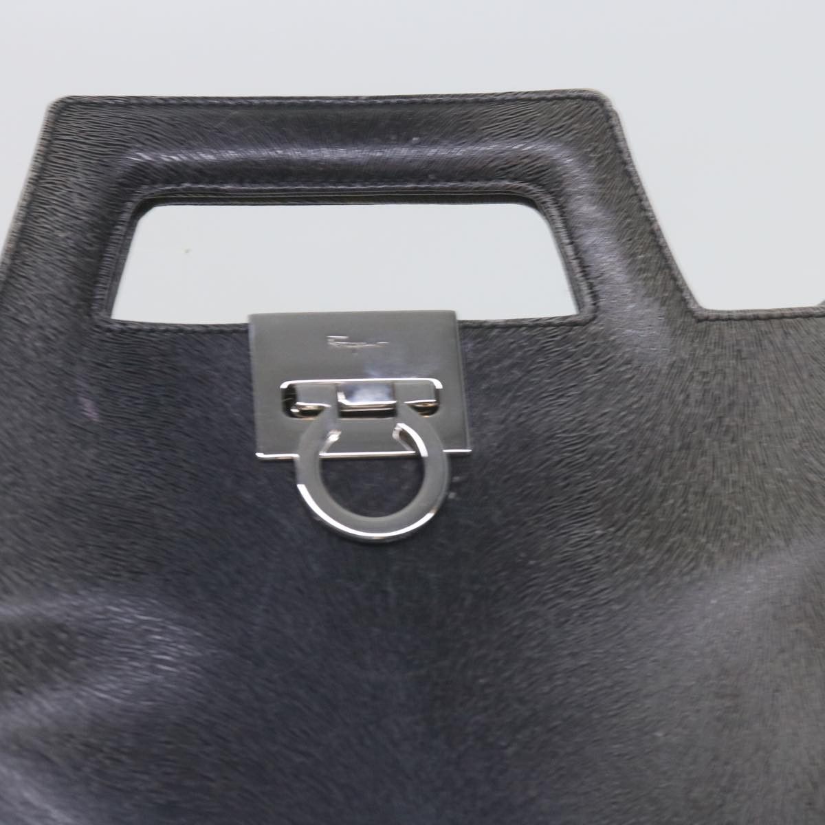 Salvatore Ferragamo Gancini Black Leather Handbag (Pre-Owned) Size ONE SIZE - 20 Thumbnail