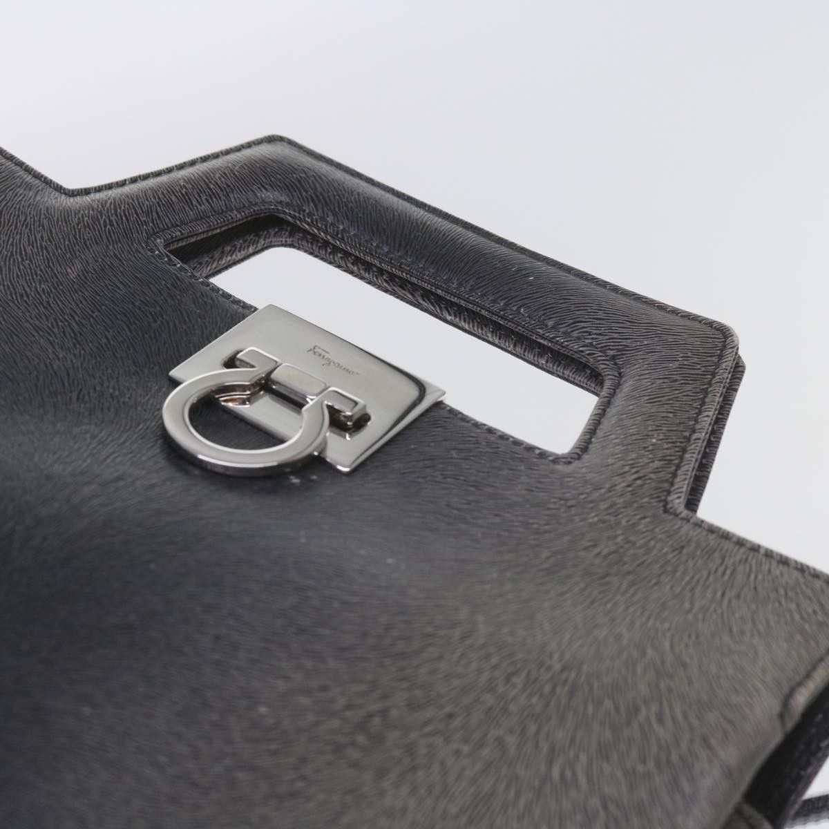Salvatore Ferragamo Gancini Black Leather Handbag (Pre-Owned) Size ONE SIZE - 12 Thumbnail