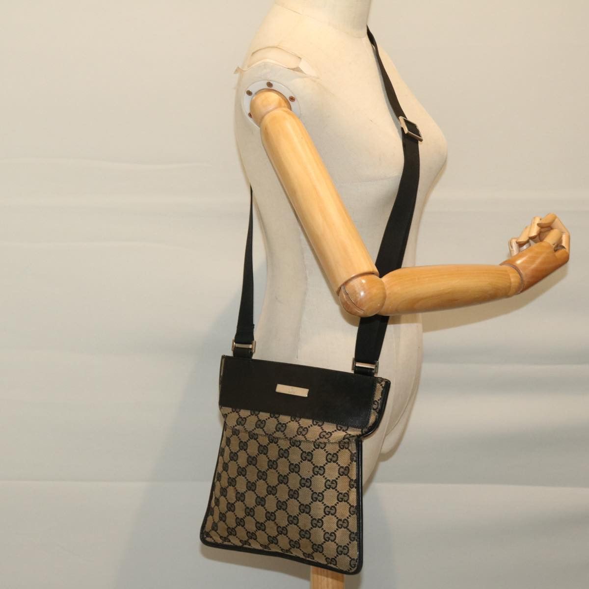 Gucci Gg Canvas Beige Canvas Shoulder Bag (Pre-Owned) Size ONE SIZE - 7 Thumbnail