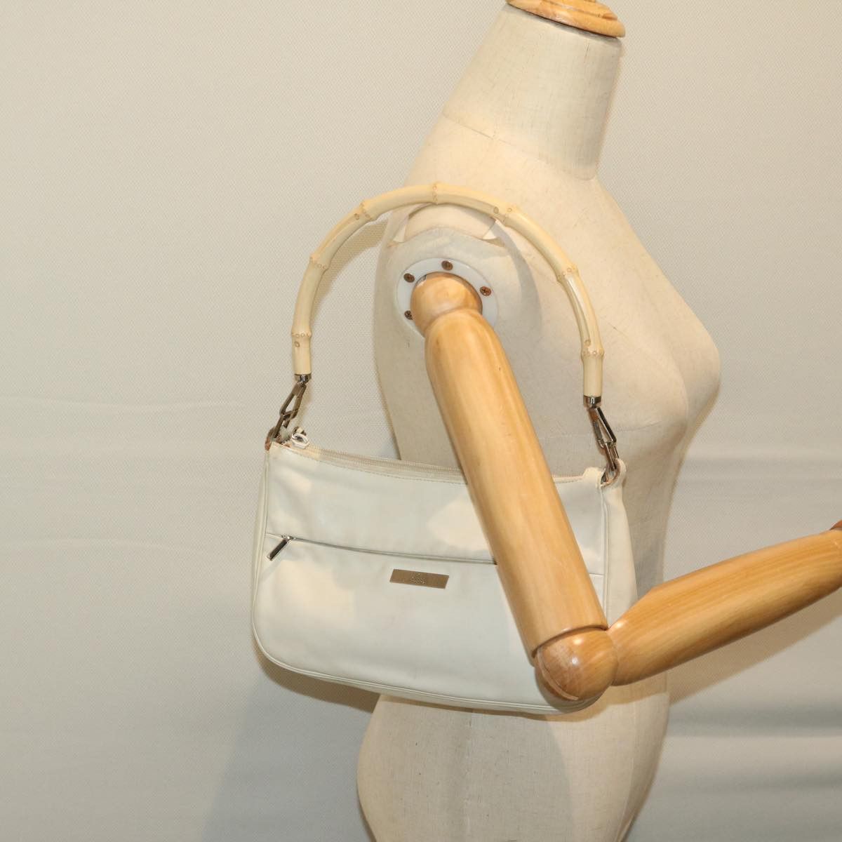 Gucci Bamboo White Leather Handbag (Pre-Owned) Size ONE SIZE - 7 Thumbnail