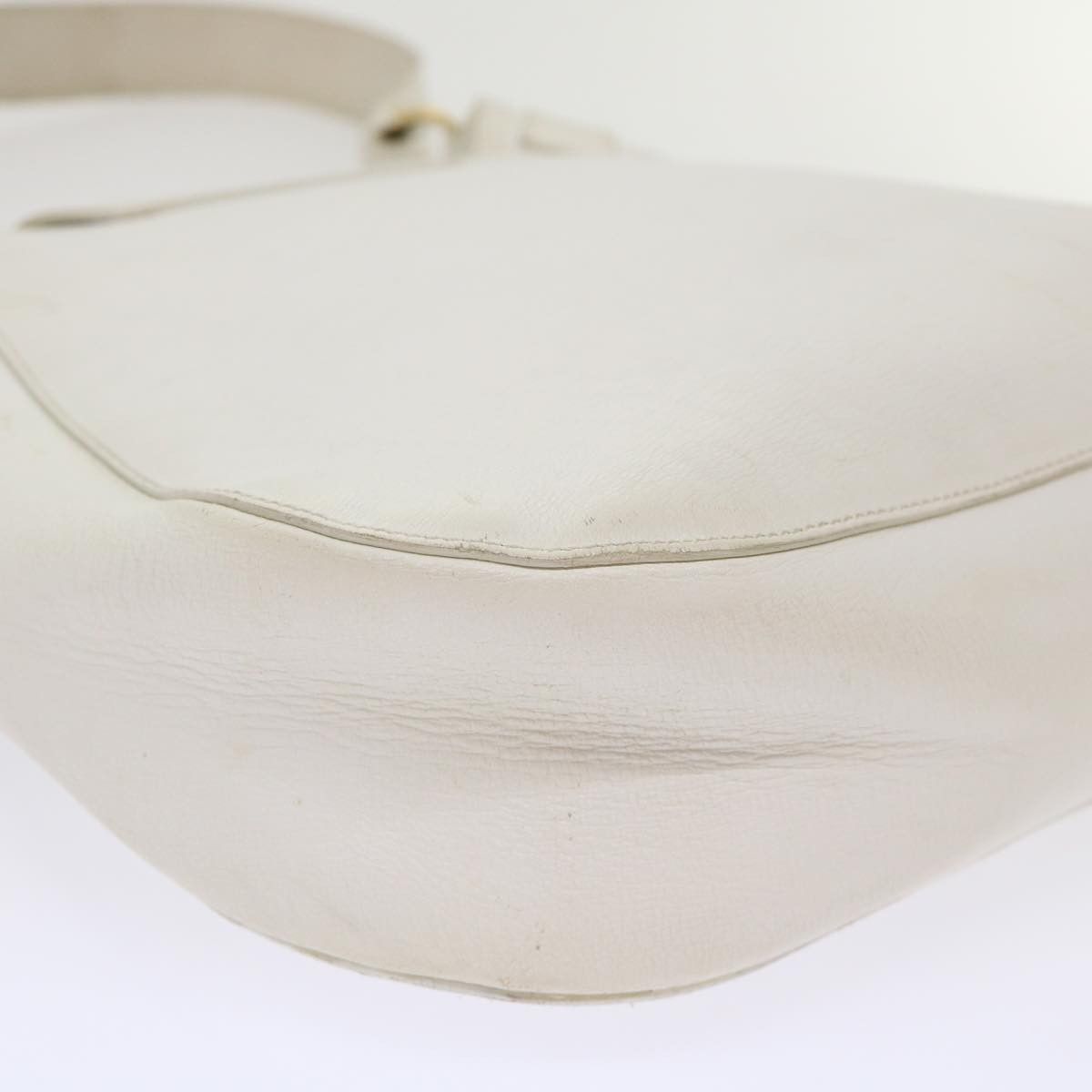 Salvatore Ferragamo White Leather Shoulder Bag (Pre-Owned) Size ONE SIZE - 17 Thumbnail