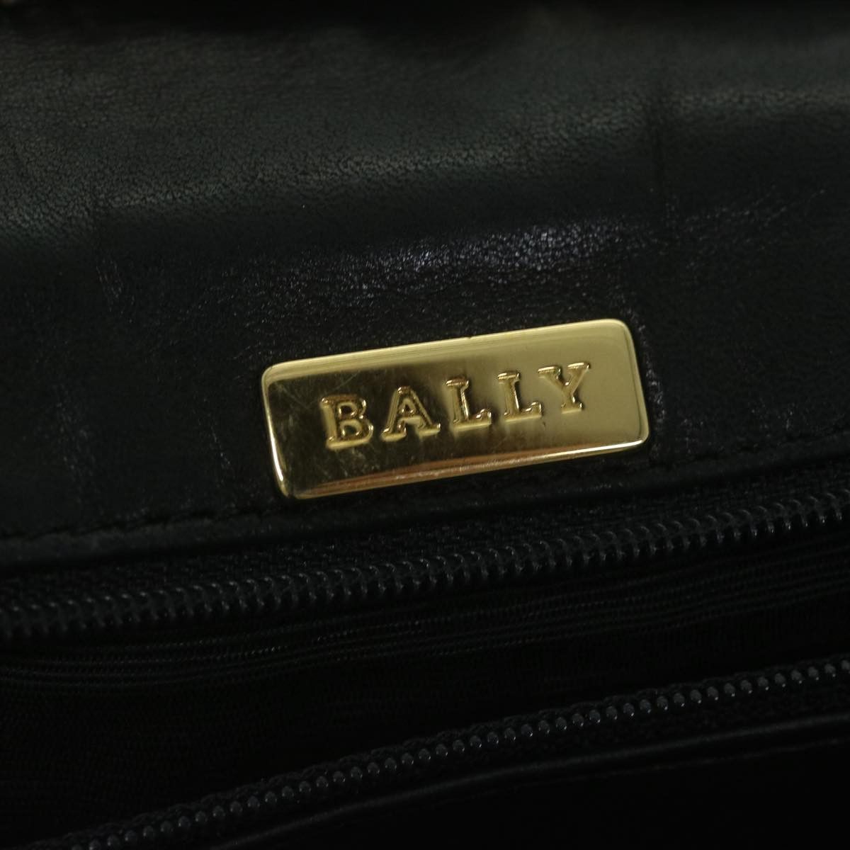 Bally Black Leather Shoulder Bag (Pre-Owned) Size ONE SIZE - 6 Thumbnail