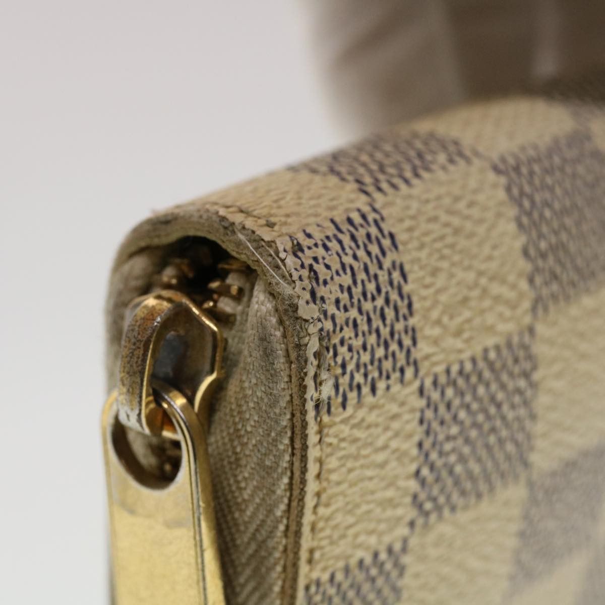 Louis Vuitton Zippy Organizer White Canvas Wallet (Pre-Owned) Size ONE SIZE - 14 Thumbnail