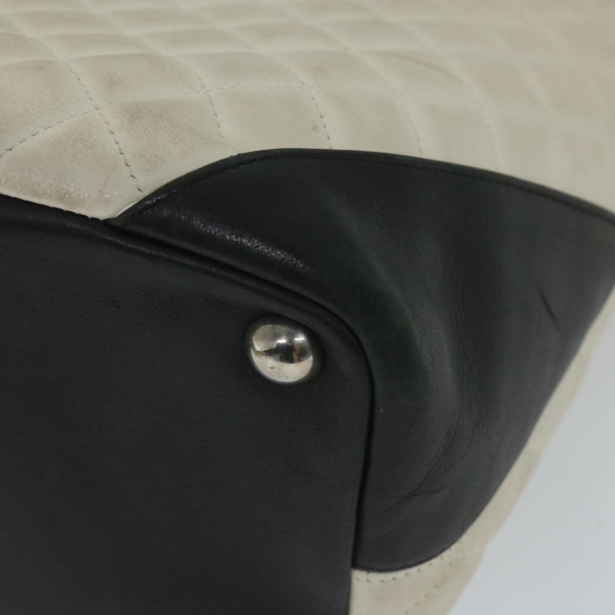 Chanel Cambon Line White Leather Tote Bag (Pre-Owned) Size ONE SIZE - 20 Thumbnail