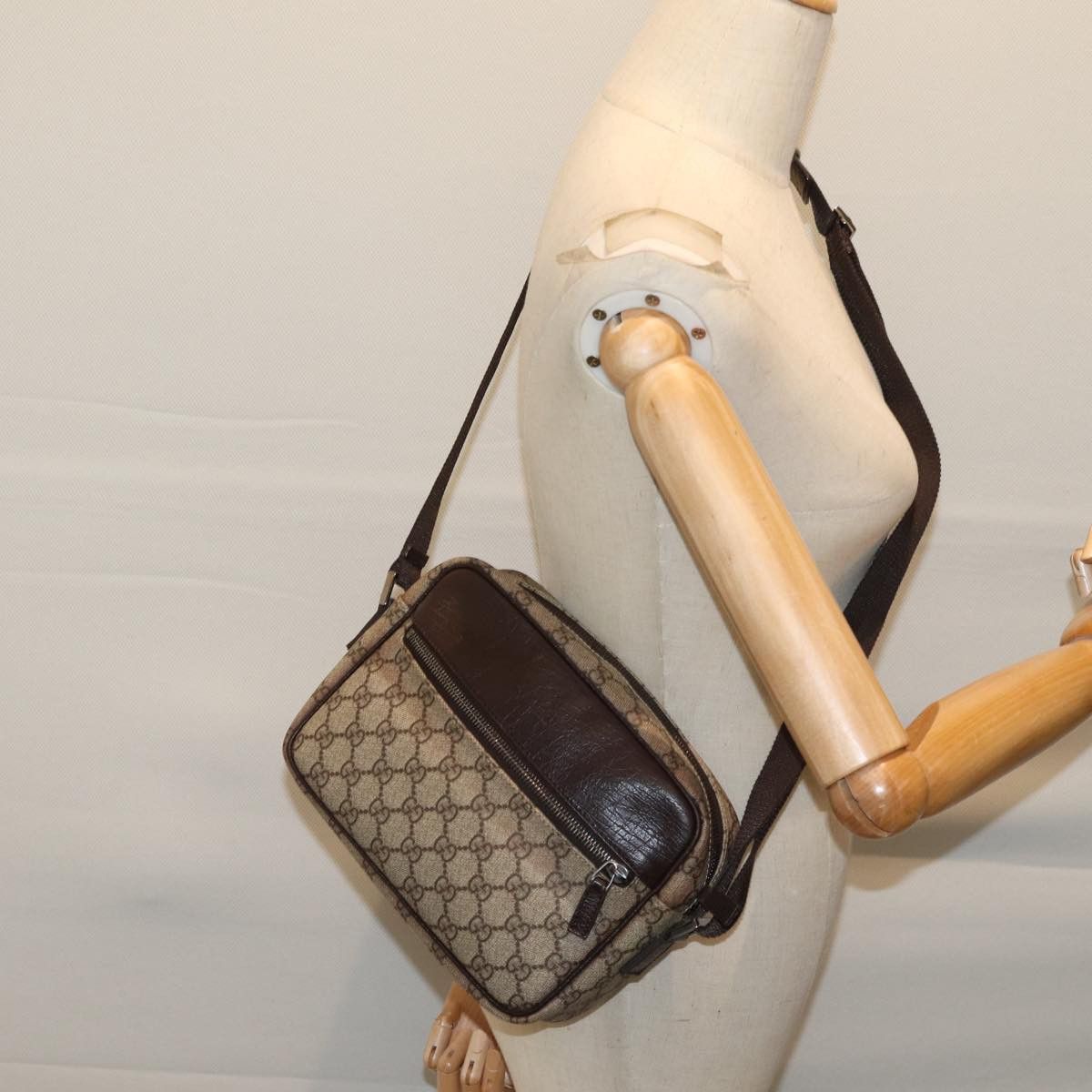 Gucci Supreme Gg Beige Canvas Shoulder Bag (Pre-Owned) Size ONE SIZE - 7 Thumbnail