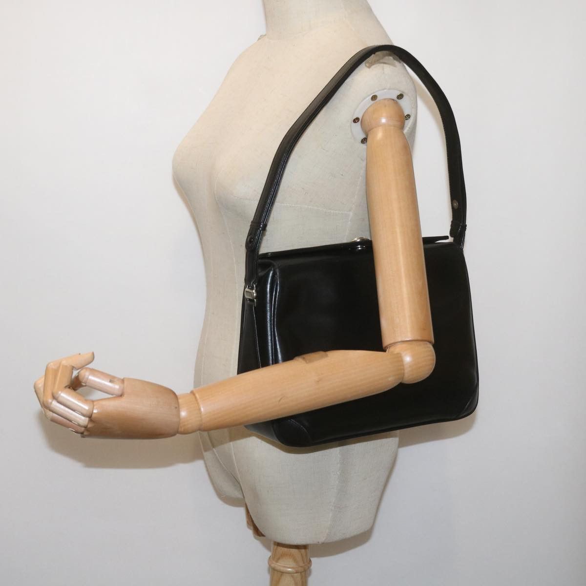 Gucci Interlocking G Black Leather Shoulder Bag (Pre-Owned) Size ONE SIZE - 7 Thumbnail