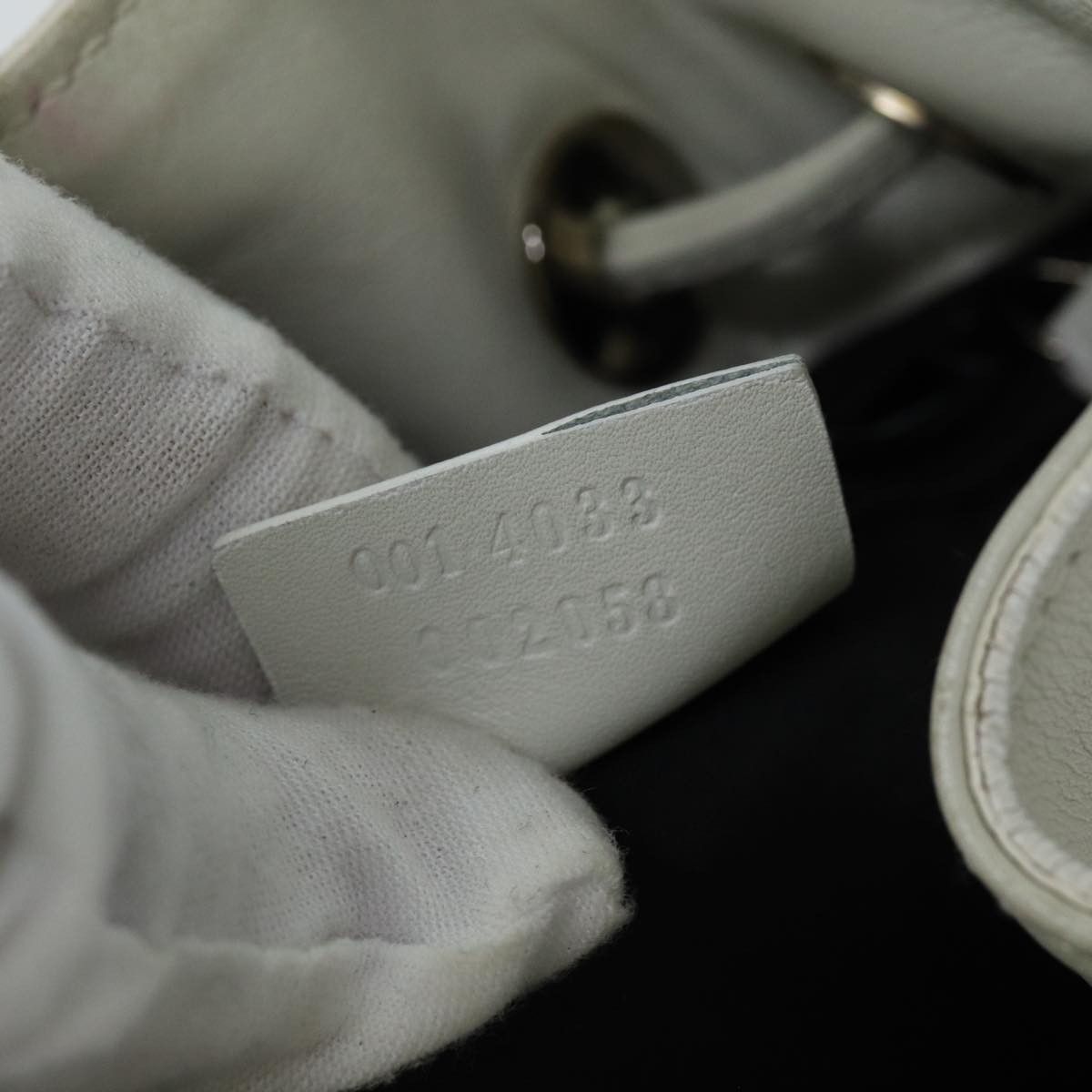 Gucci Bamboo White Leather Shoulder Bag (Pre-Owned) Size ONE SIZE - 6 Thumbnail