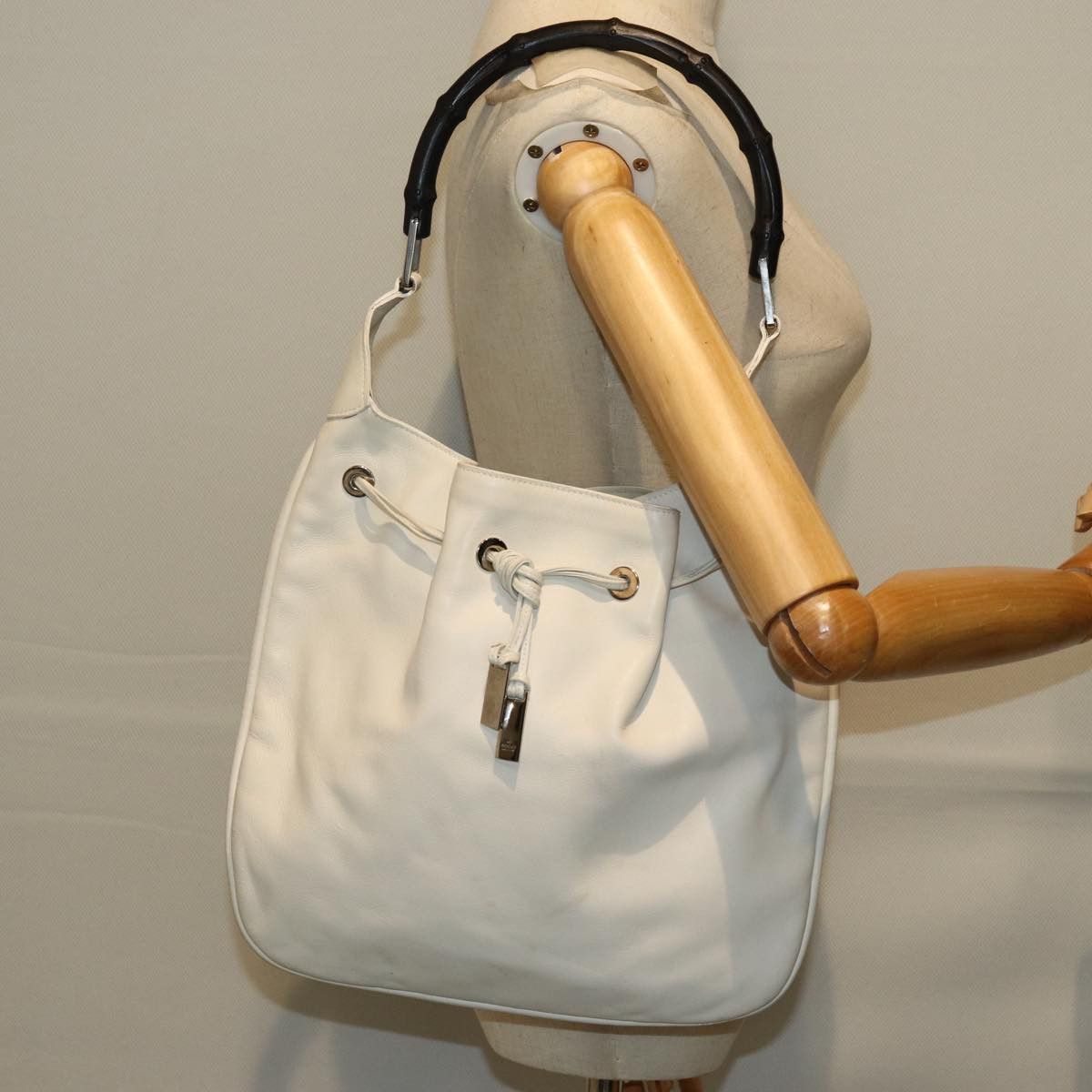 Gucci Bamboo White Leather Shoulder Bag (Pre-Owned) Size ONE SIZE - 7 Thumbnail
