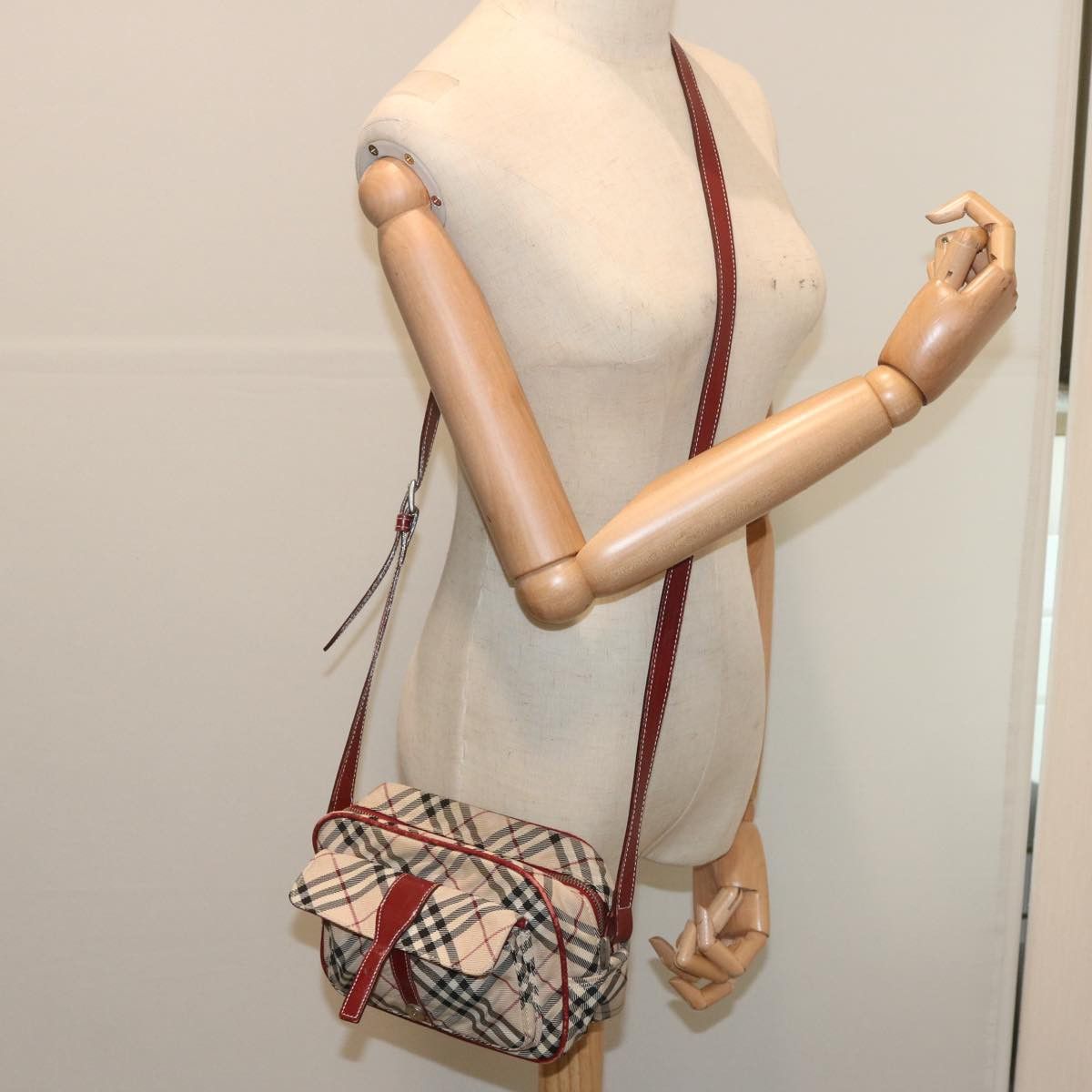 Burberry Nova Check Beige Canvas Shoulder Bag (Pre-Owned) Size ONE SIZE - 8 Thumbnail