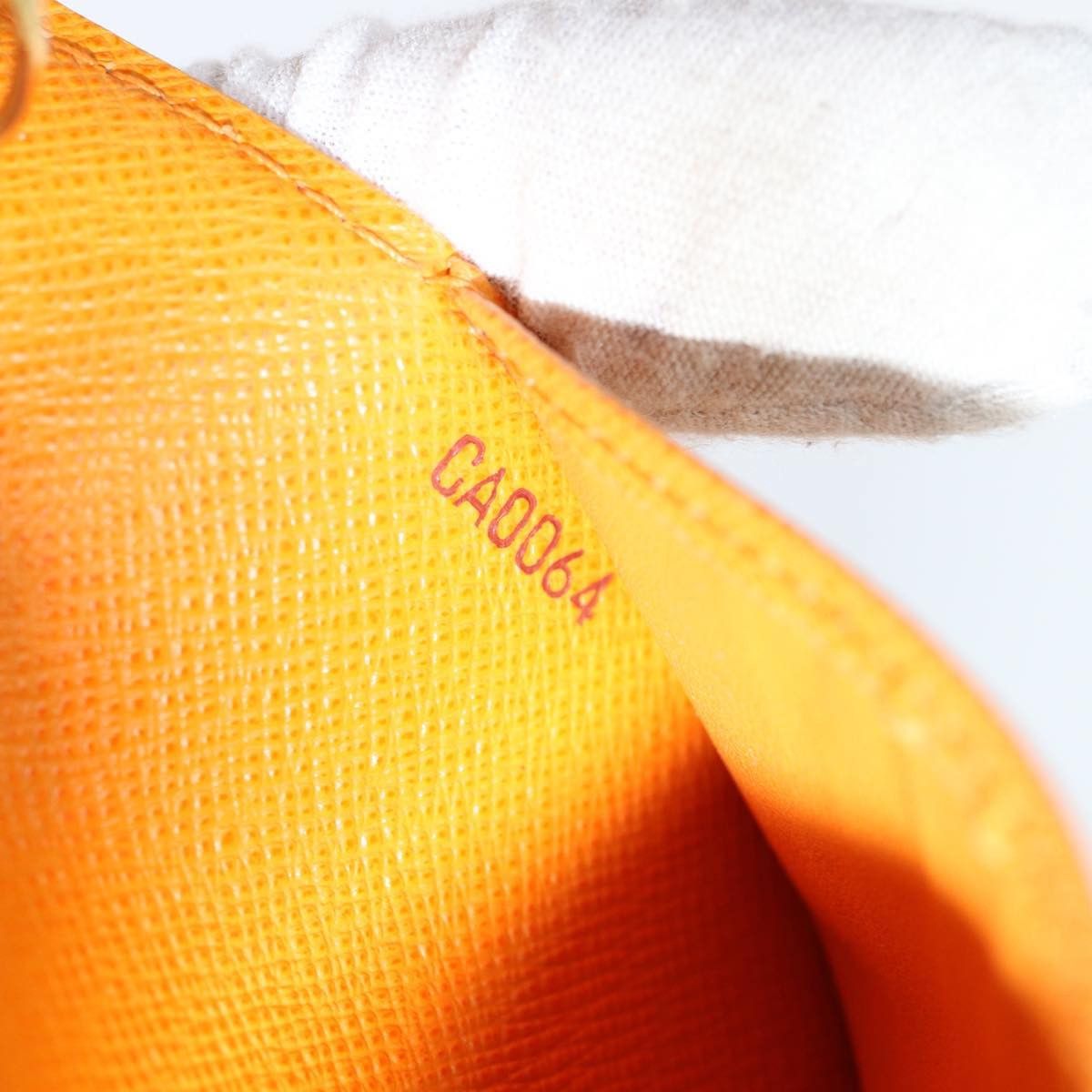 Louis Vuitton Agenda Cover Orange Leather Wallet (Pre-Owned) Size ONE SIZE - 6 Thumbnail