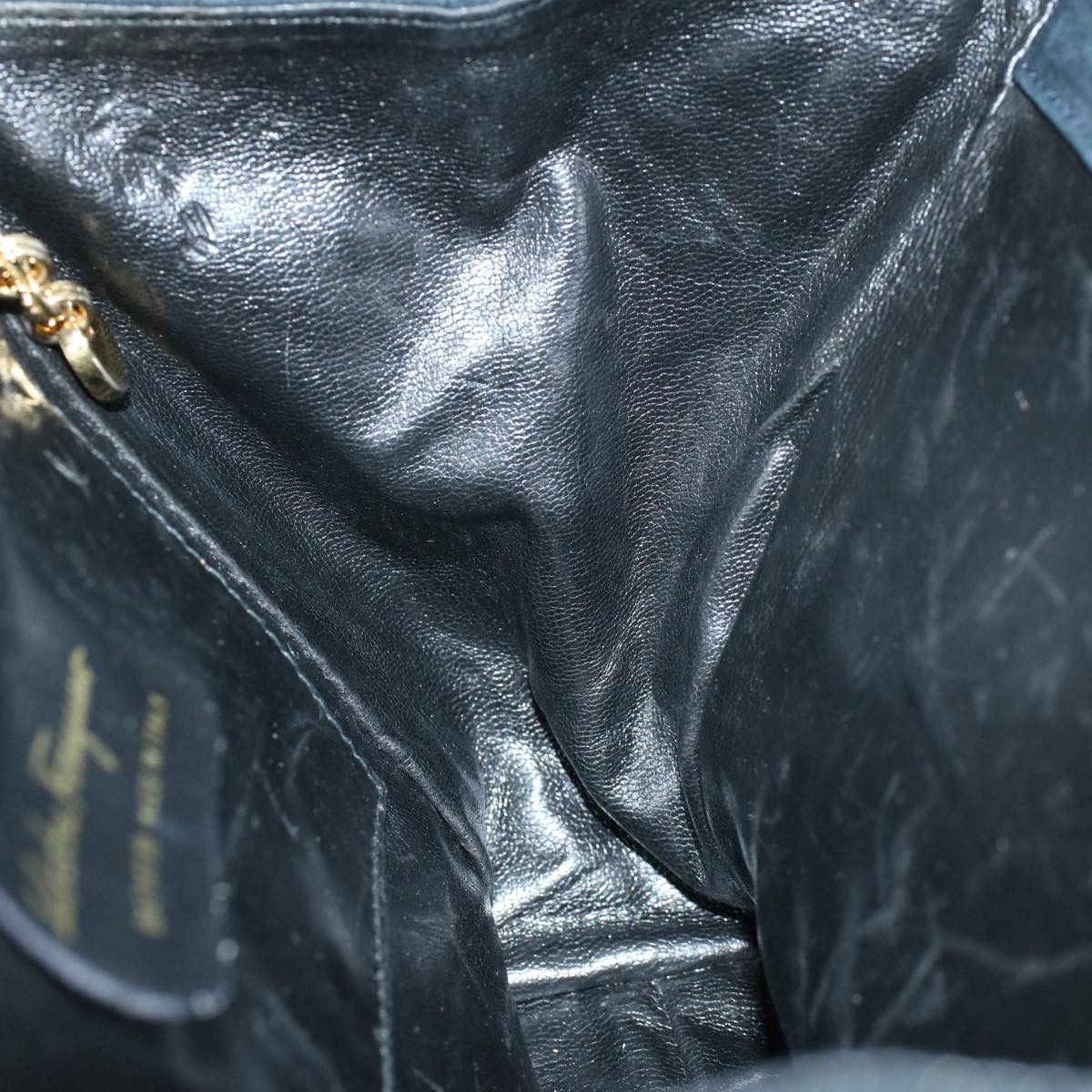 Salvatore Ferragamo Vara Black Suede Handbag (Pre-Owned) Size ONE SIZE - 18 Thumbnail