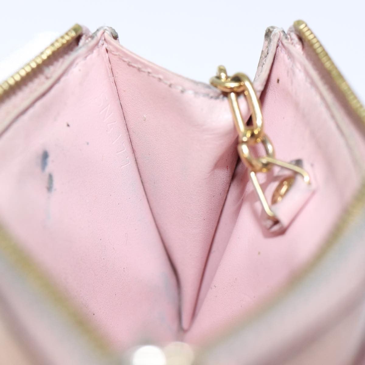 Louis Vuitton Pochette Clés Pink Patent Leather Wallet (Pre-Owned) Size ONE SIZE - 17 Thumbnail