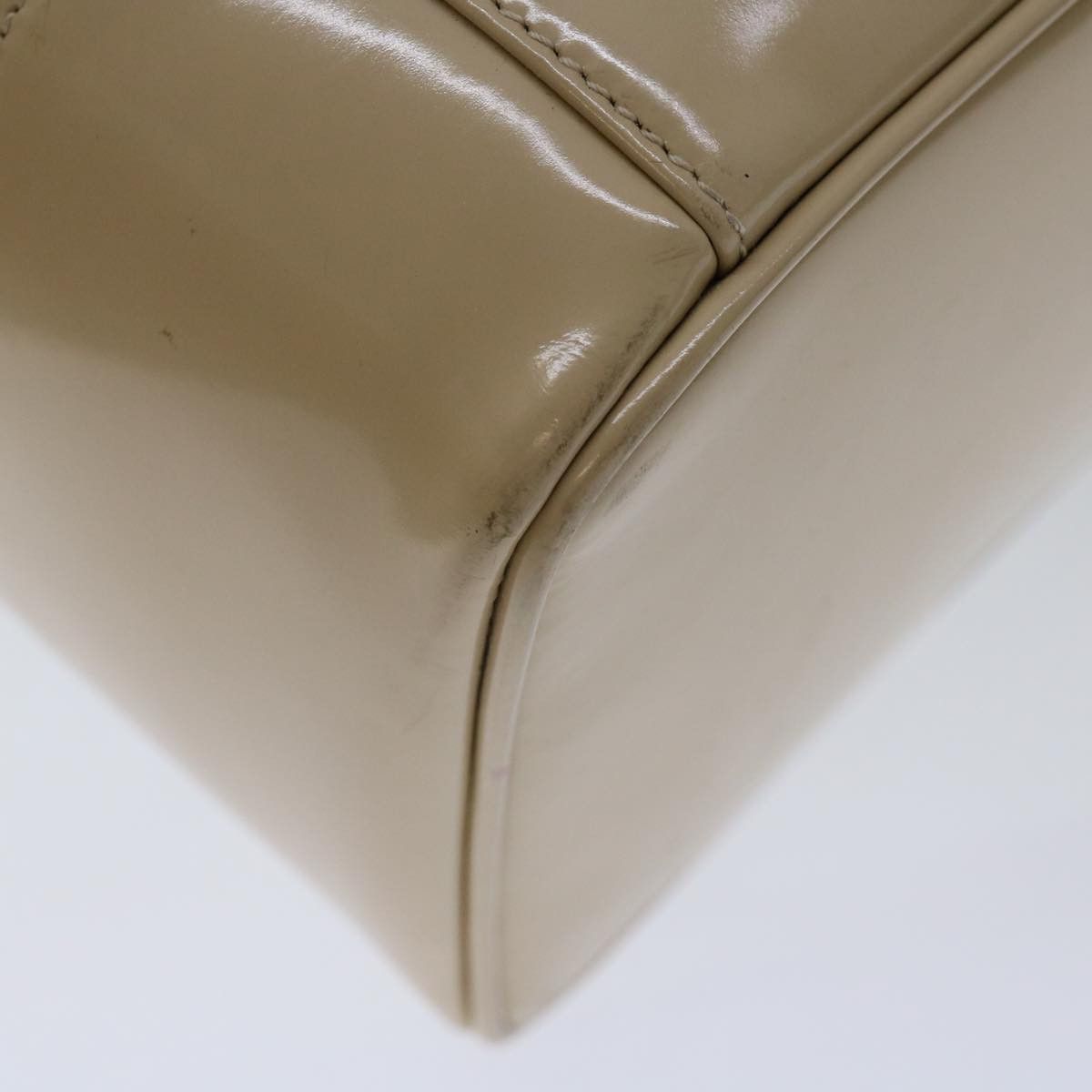 Gucci Vanity Ecru Patent Leather Clutch Bag (Pre-Owned) Size ONE SIZE - 15 Thumbnail