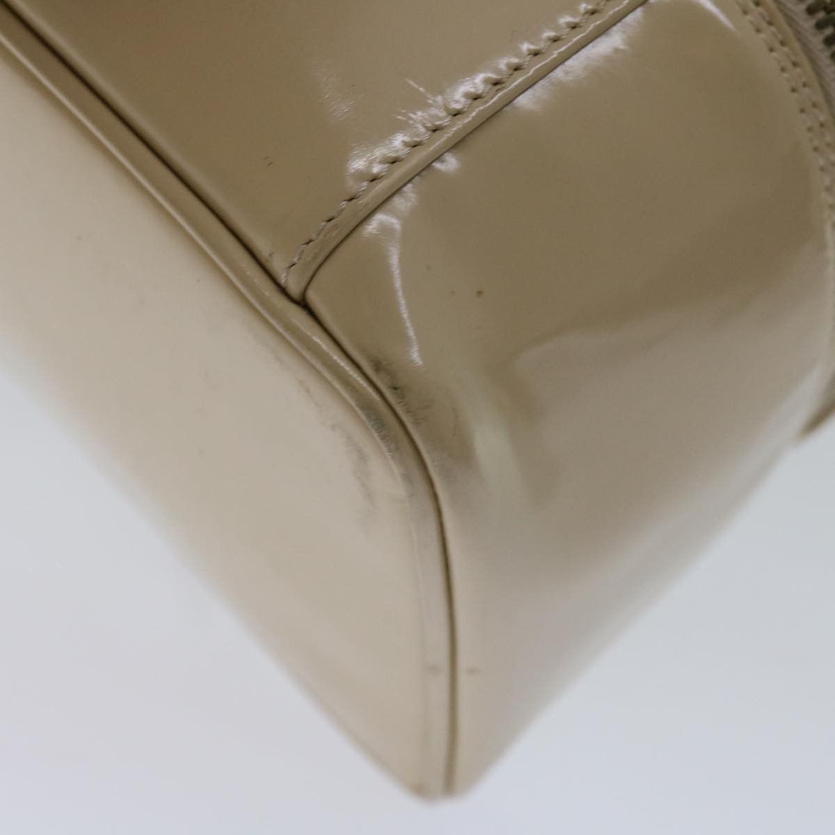 Gucci Vanity Ecru Patent Leather Clutch Bag (Pre-Owned) Size ONE SIZE - 16 Thumbnail