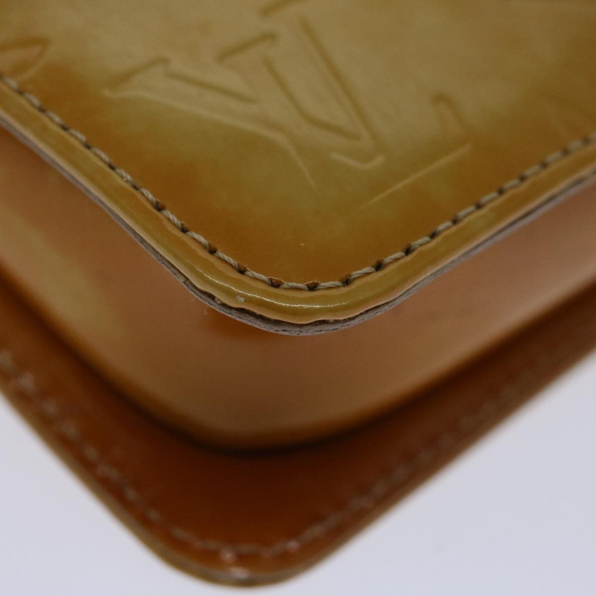 Louis Vuitton Lexington Beige Patent Leather Clutch Bag (Pre-Owned) Size ONE SIZE - 13 Thumbnail