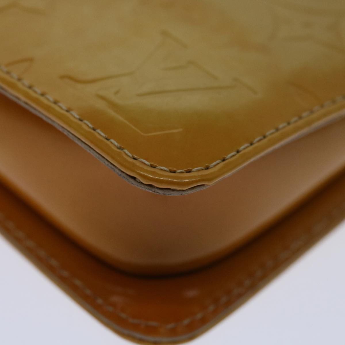 Louis Vuitton Lexington Beige Patent Leather Clutch Bag (Pre-Owned) Size ONE SIZE - 14 Thumbnail
