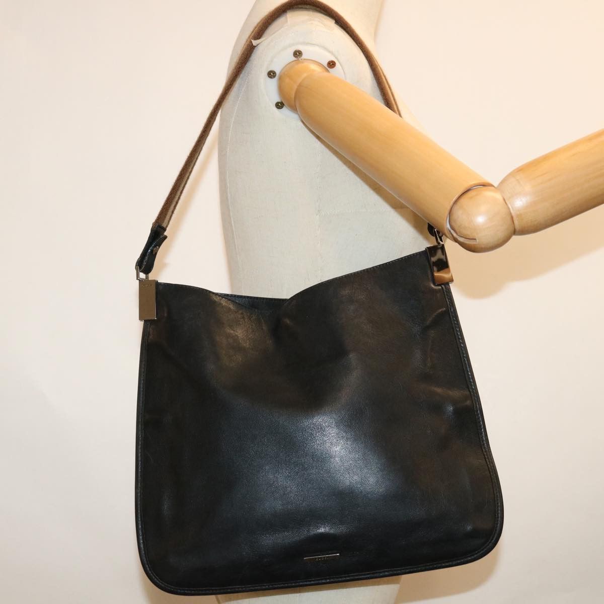 Gucci Elizabeth Black Leather Shoulder Bag (Pre-Owned) Size ONE SIZE - 8 Thumbnail