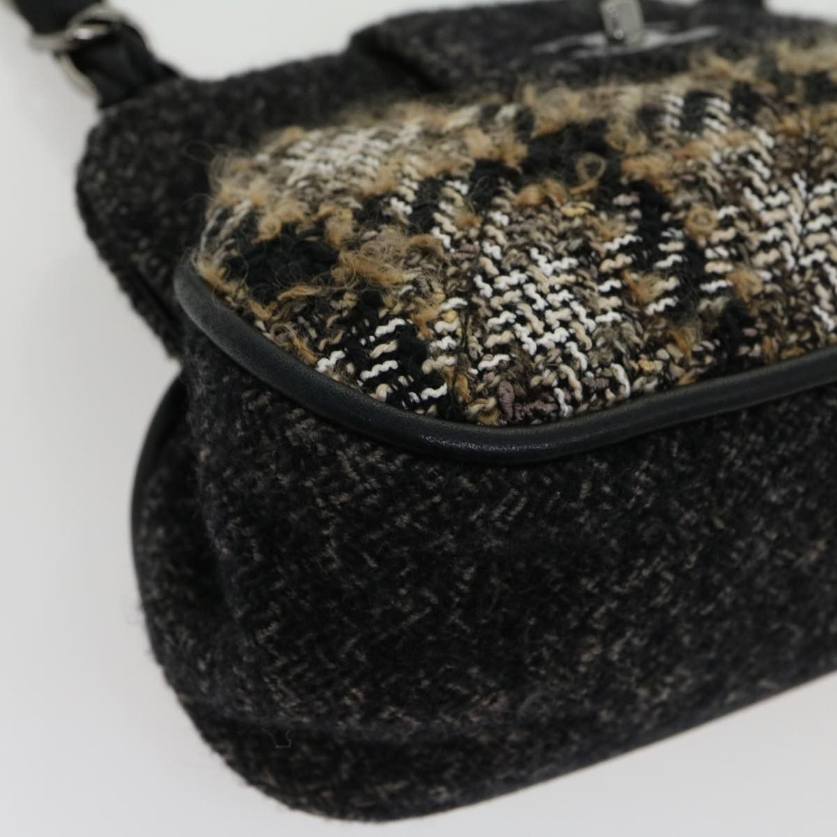 Chanel Black Wool Shoulder Bag (Pre-Owned) Size ONE SIZE - 4 Thumbnail